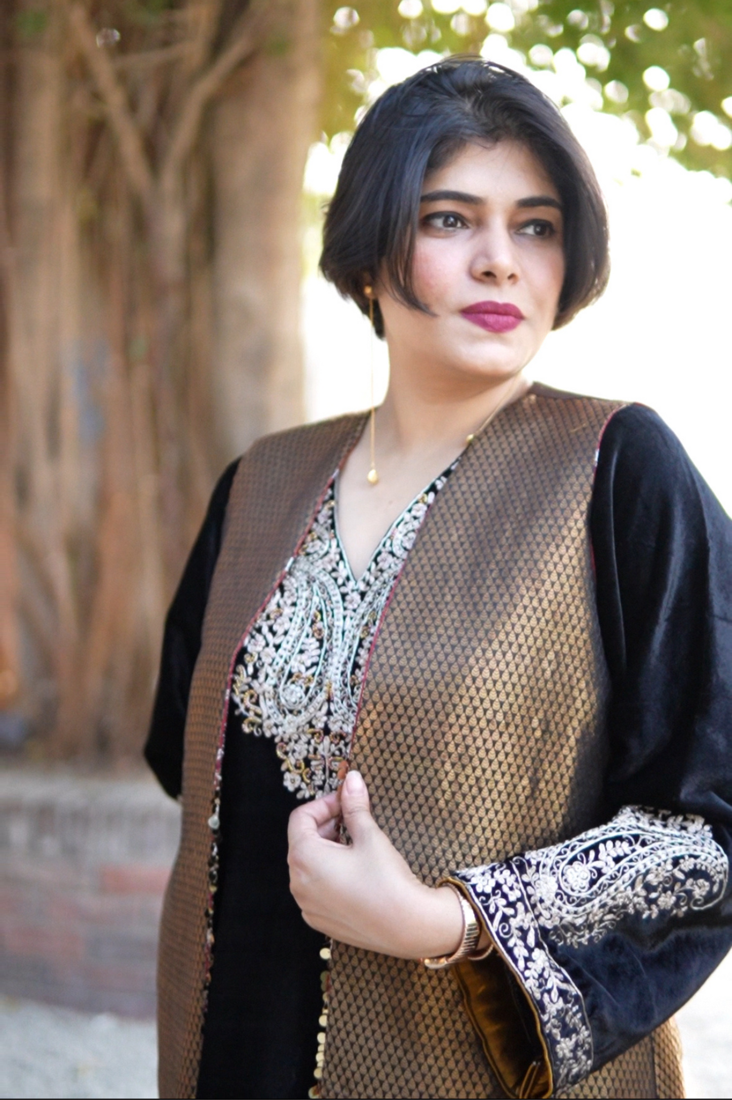 SHIFAARISH BROCADE JACKET