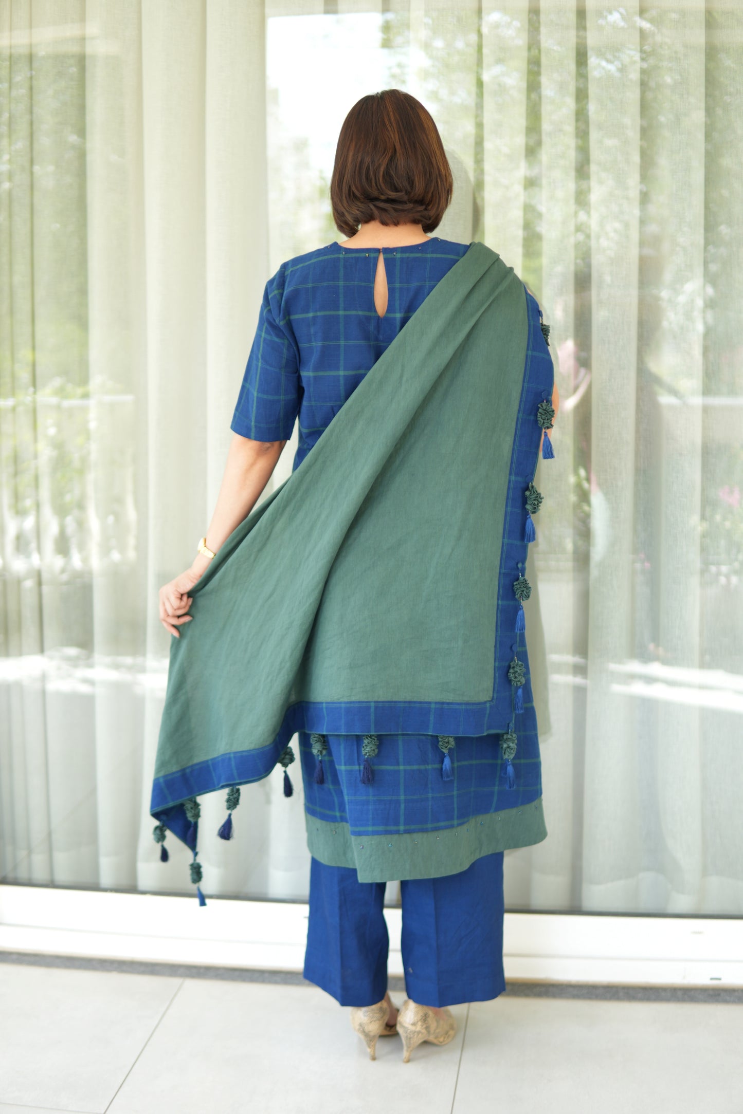 IVY & INK TUNIC SET WITH SCARF