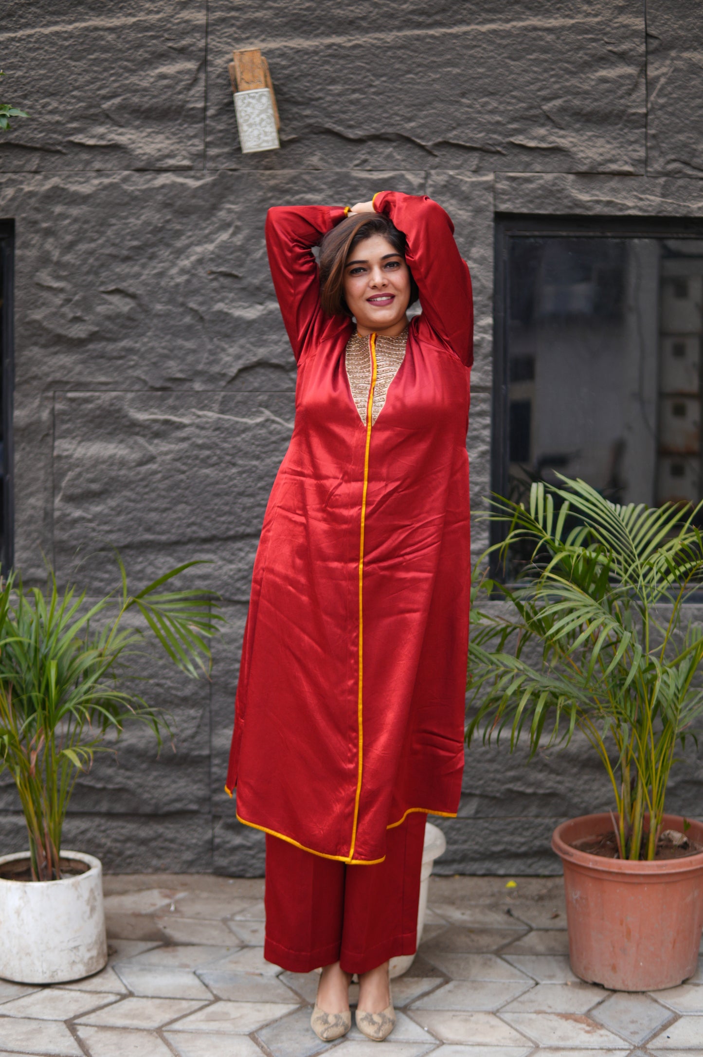 MASHRU LAAL ISHQ