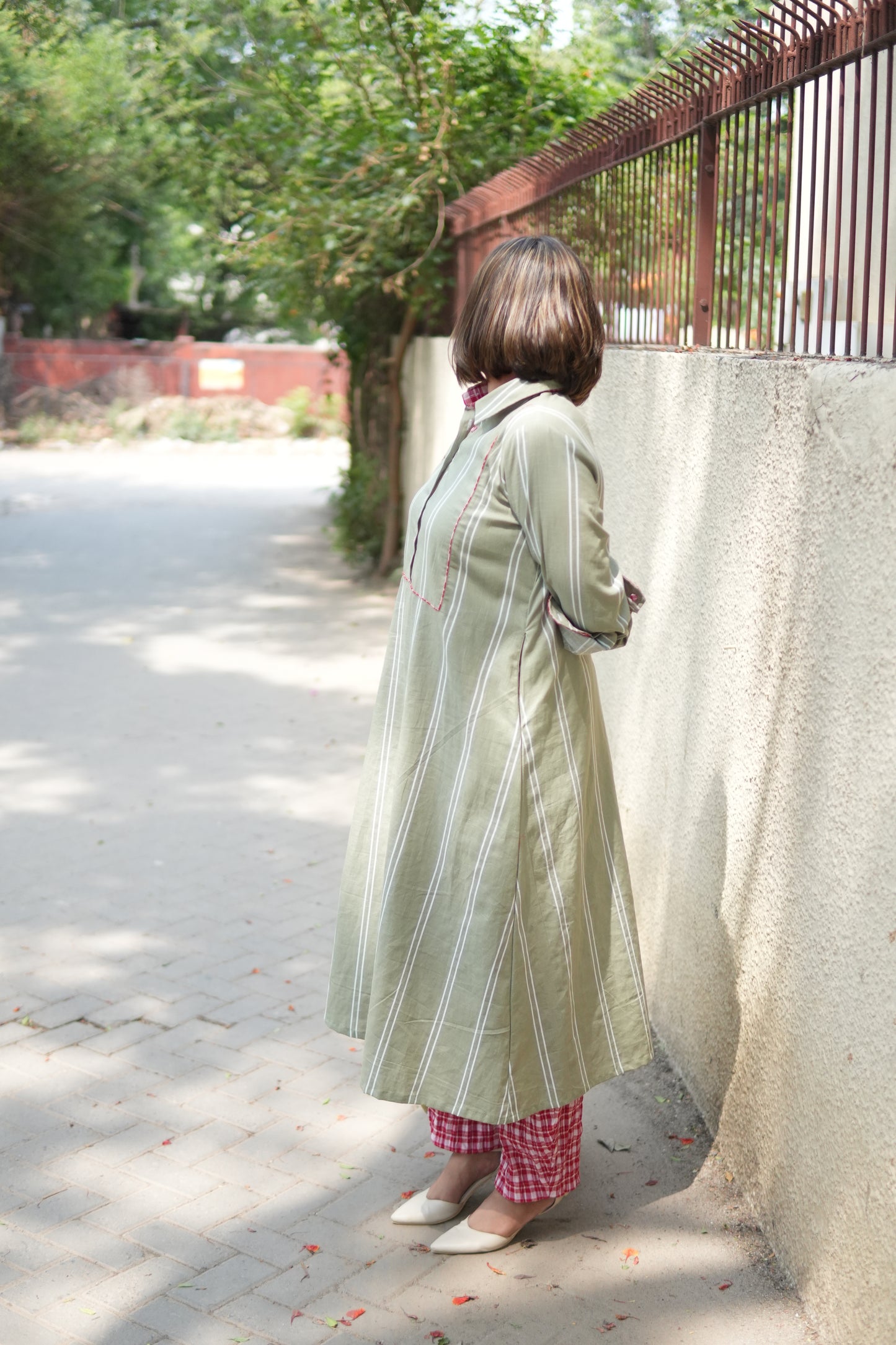 LEHAR LINEN A-LINE CLOSED GHERA LONG KURTA WITH PANTS