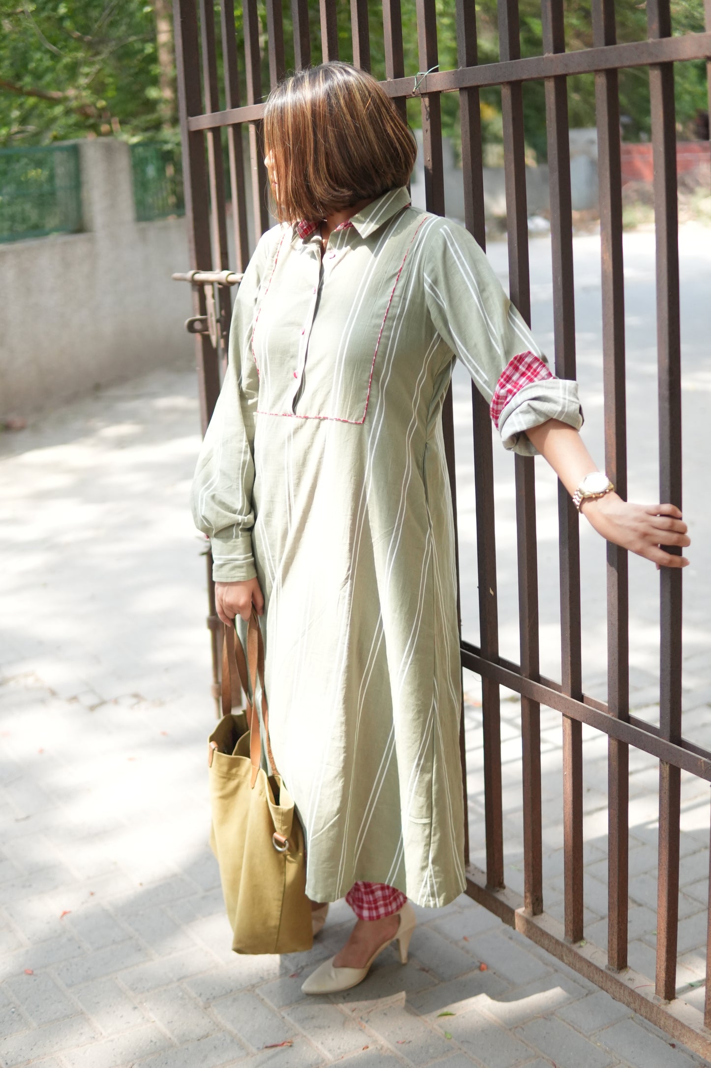 LEHAR LINEN A-LINE CLOSED GHERA LONG KURTA WITH PANTS