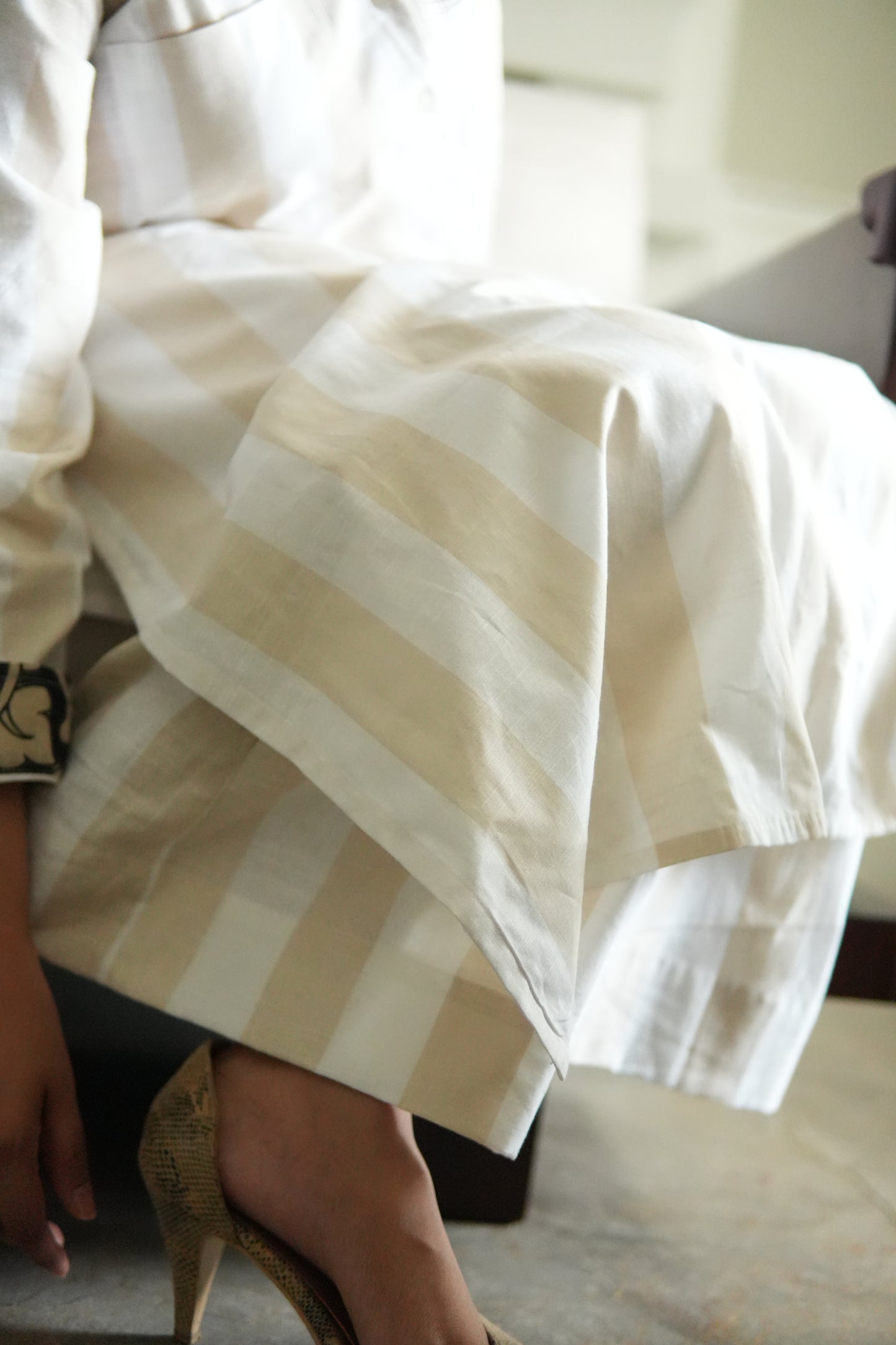 SAAZ LINEN IVORY AND BEIGE KURTA AND PANTS