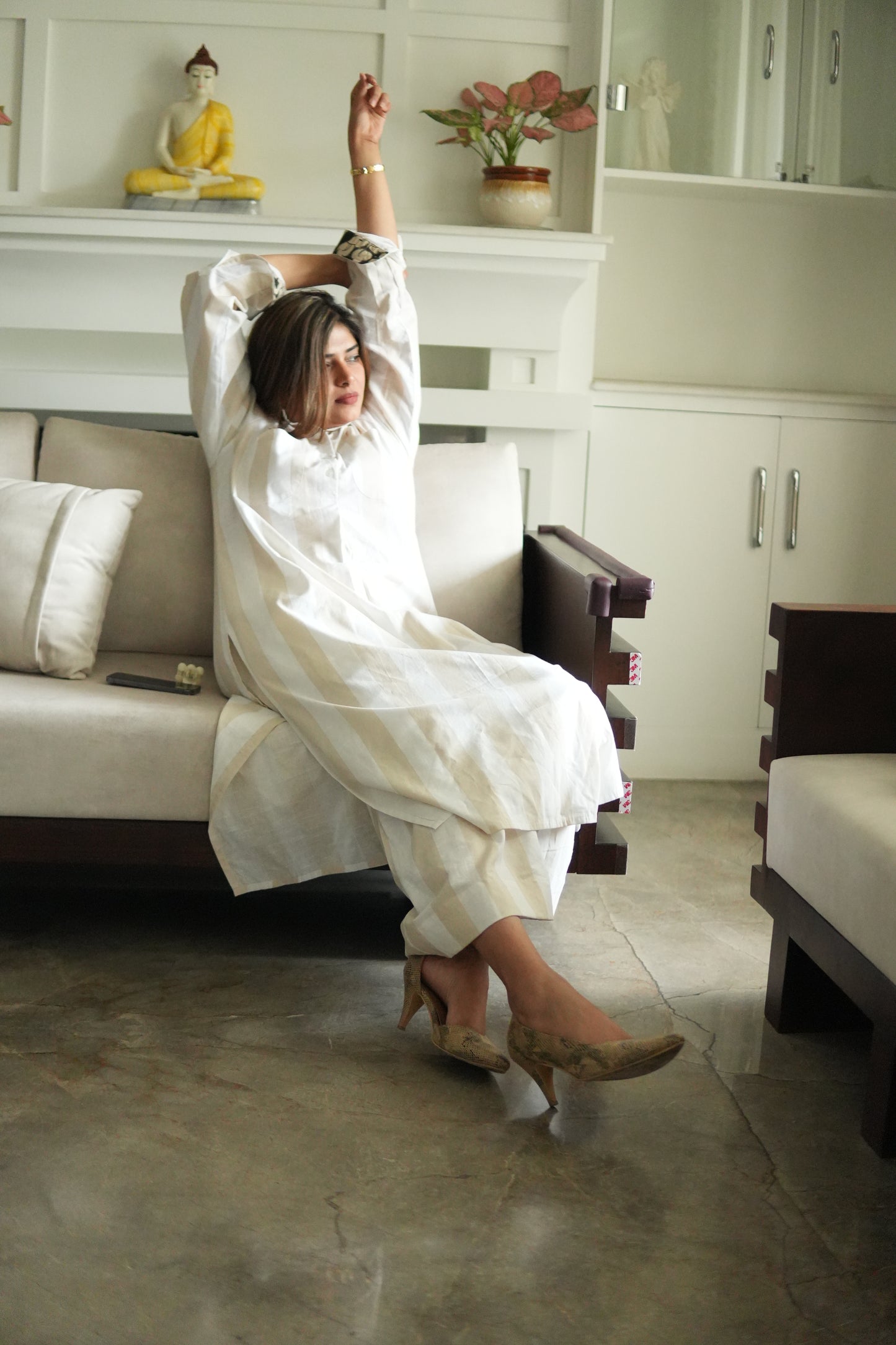 SAAZ LINEN IVORY AND BEIGE KURTA AND PANTS