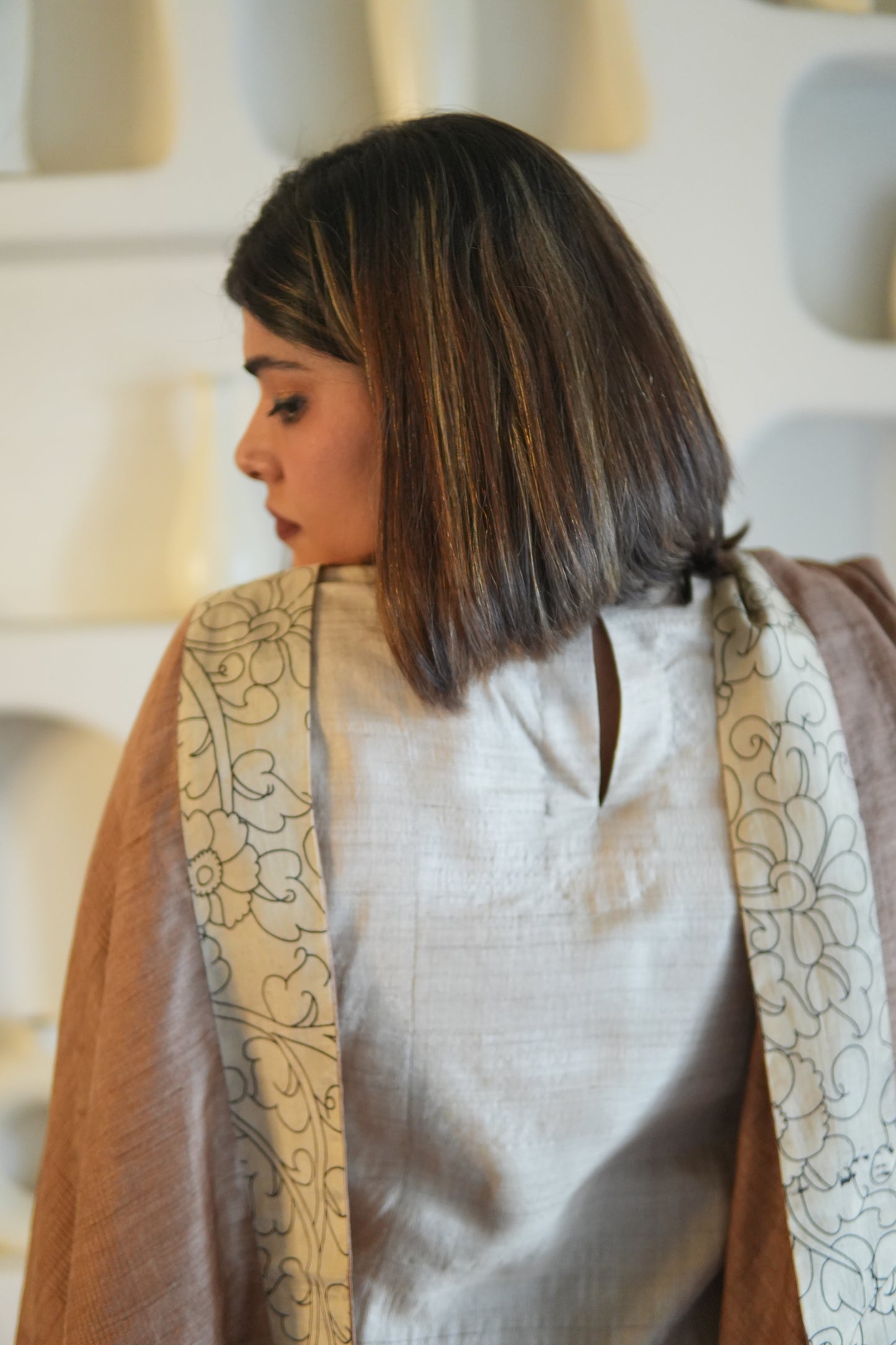 KHAAS GUL RAW SILK TUNIC AND PANTS WITH DUPATTA