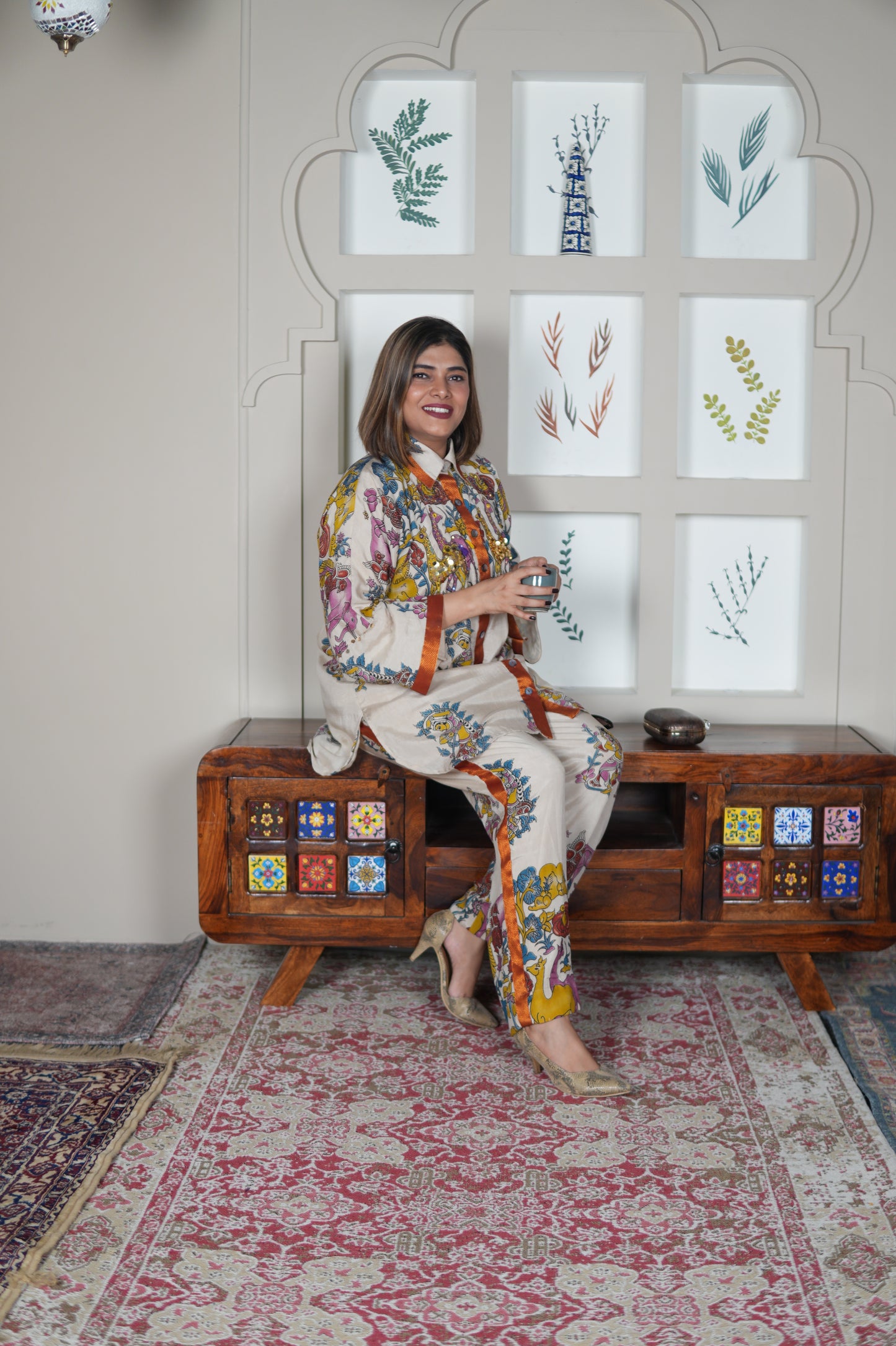 NAYANTARA IVORY KALAMKARI SHIRT AND PANTS SET