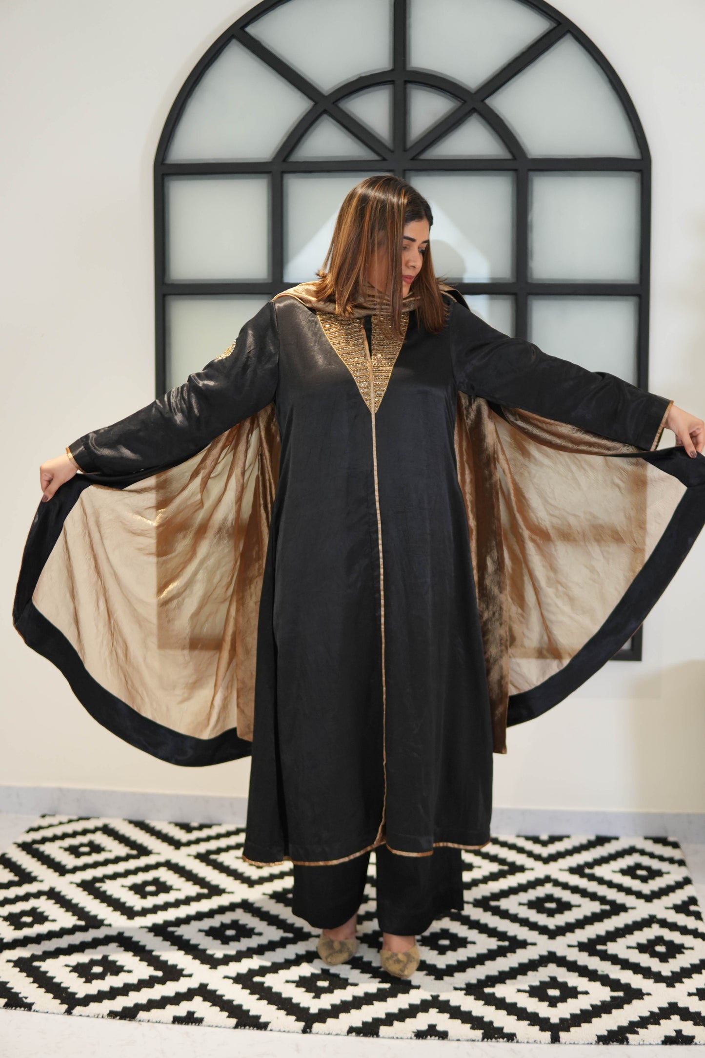 NOOR-E-SHAAM MASHRU SILK KURTA SET