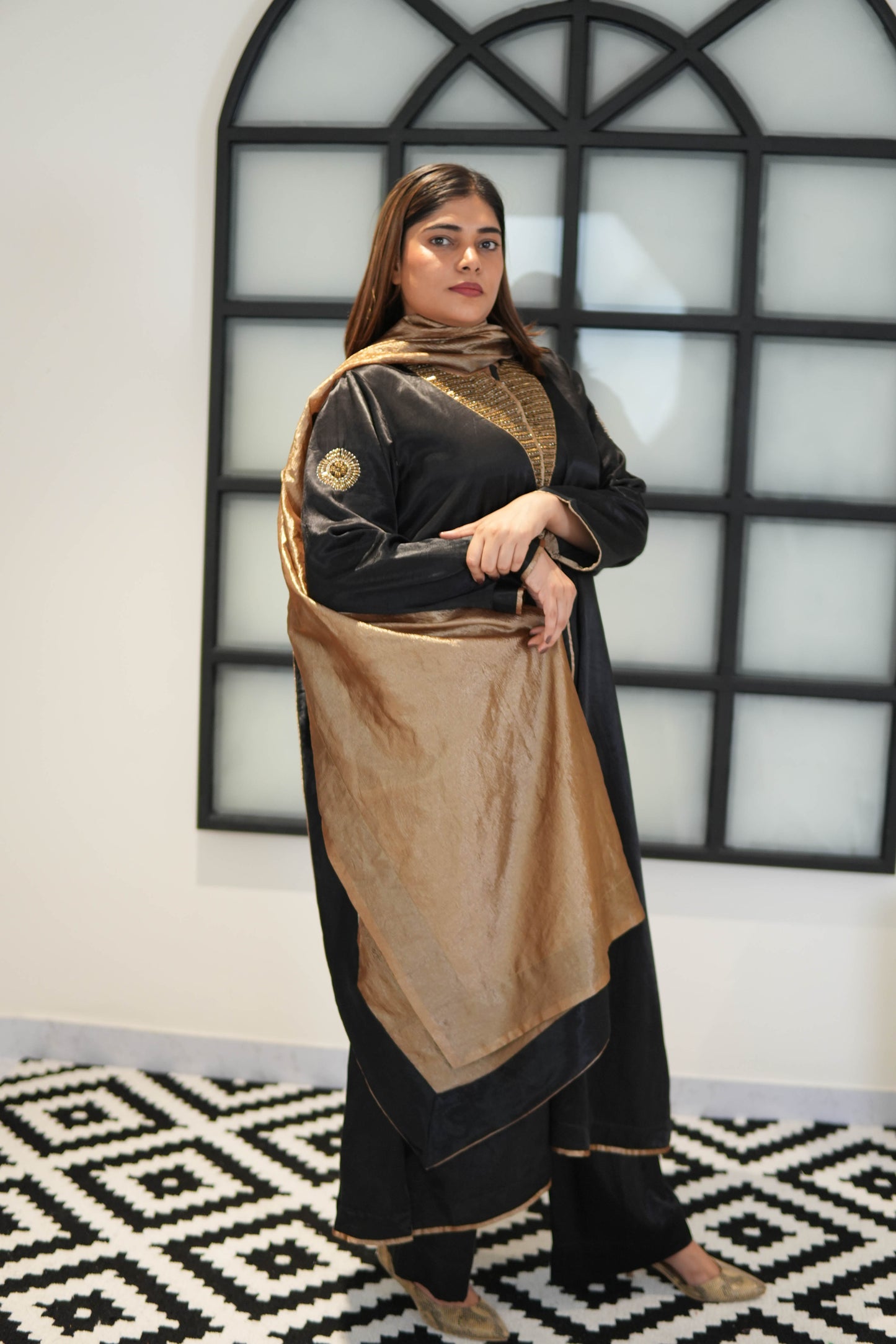 NOOR-E-SHAAM MASHRU SILK KURTA SET