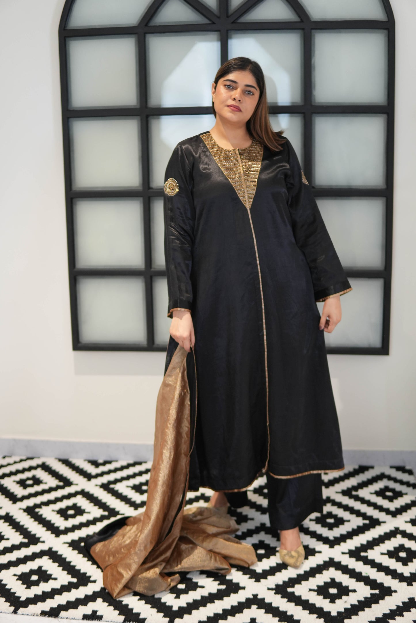 NOOR-E-SHAAM MASHRU SILK KURTA SET