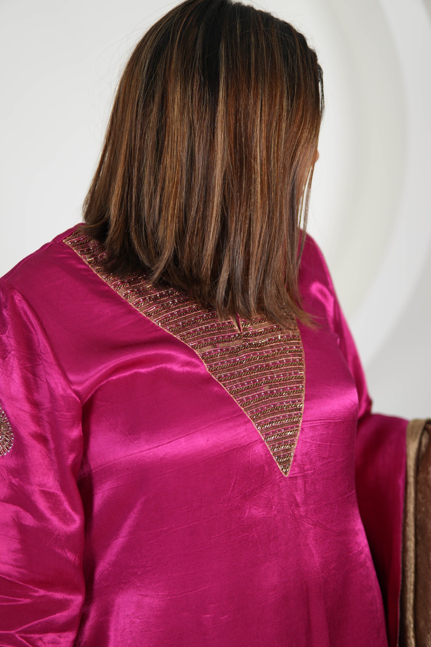 NOOR-E-FIROZA FUSCHIA MASHRU KURTA SET