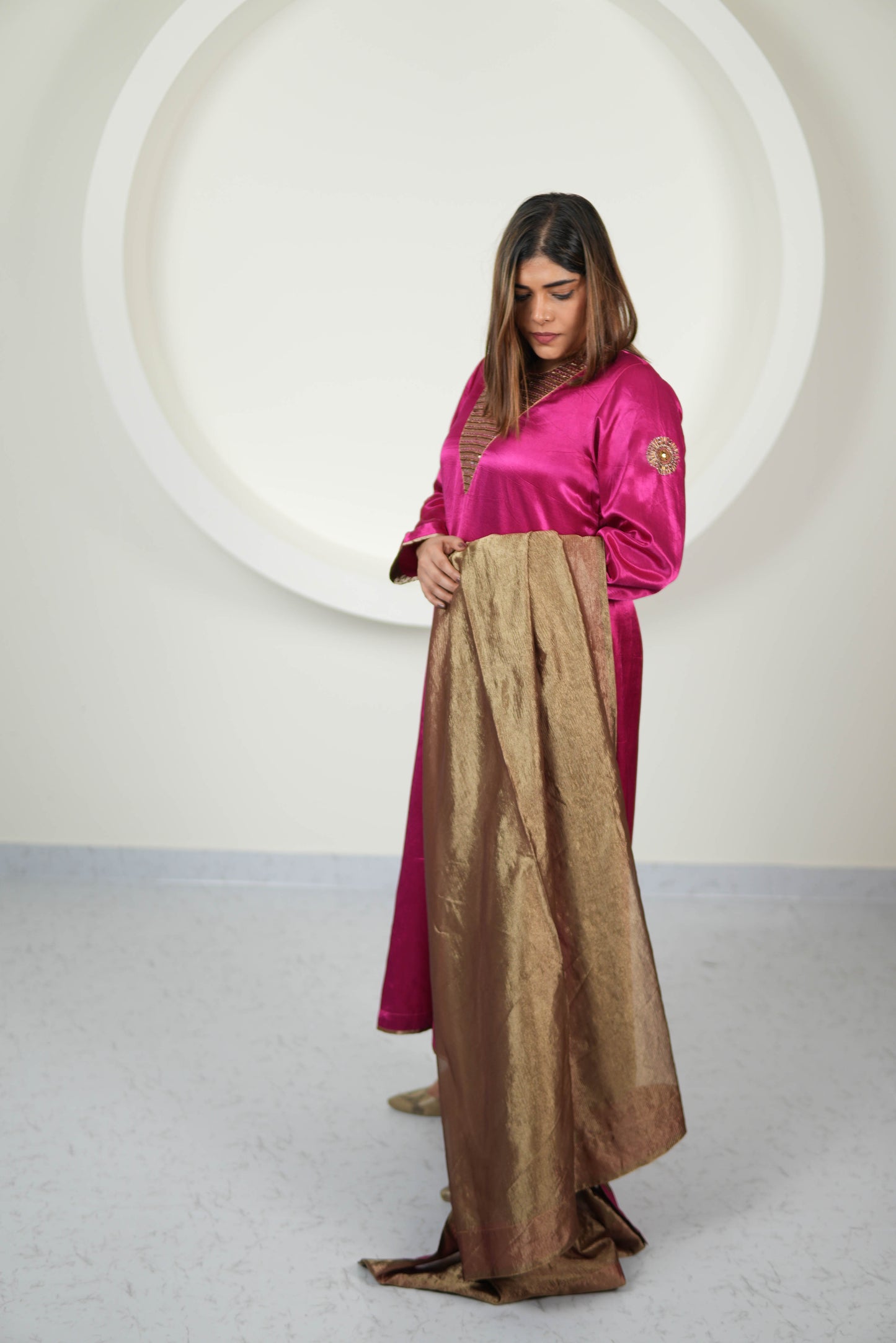NOOR-E-FIROZA FUSCHIA MASHRU KURTA SET