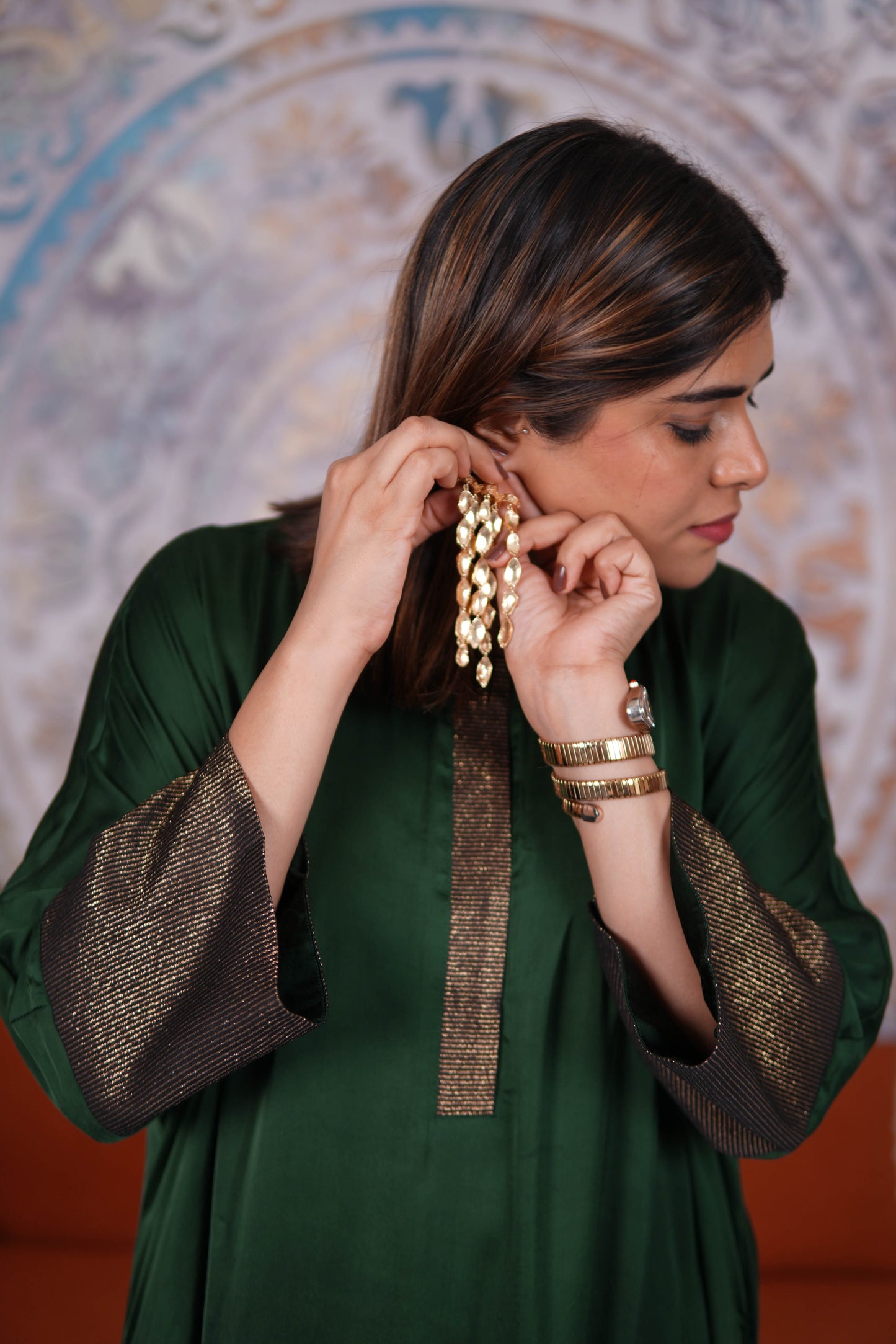 NOOR-E-SABZ EMERALD MODAL SILK KURTA SET WITH BRONZE TISSUE DETAILING