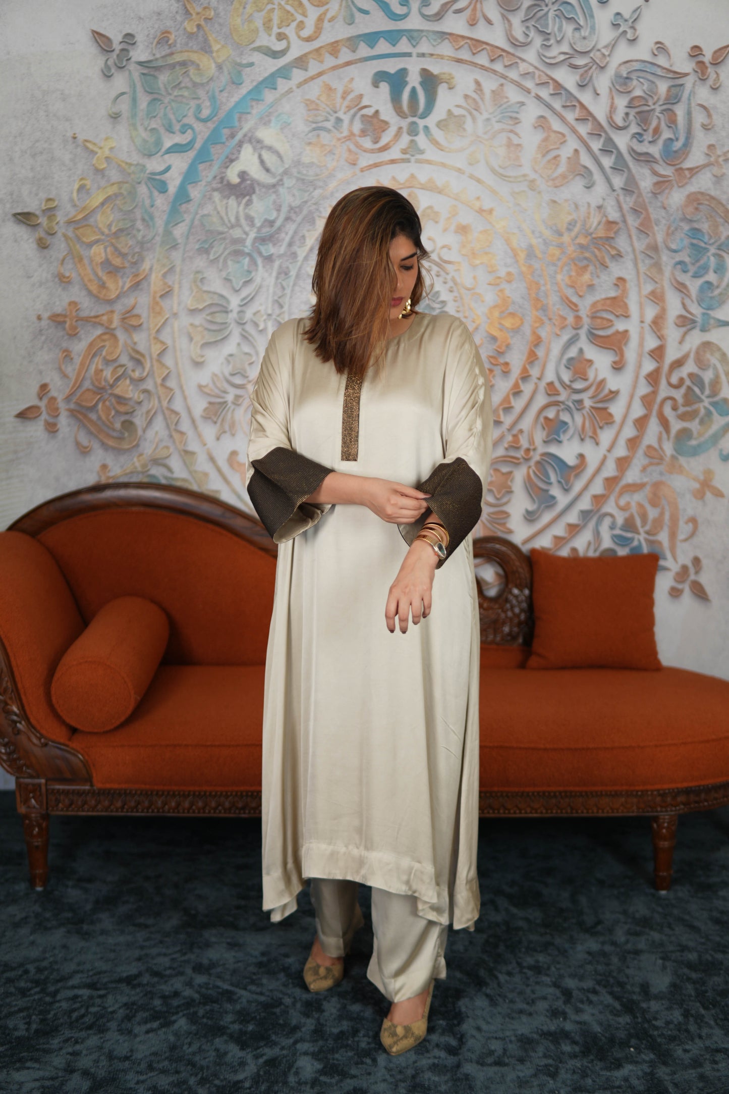 KHWAAB IVORY MODAL SILK KURTA SET WITH BRONZE TISSUE DETAILING