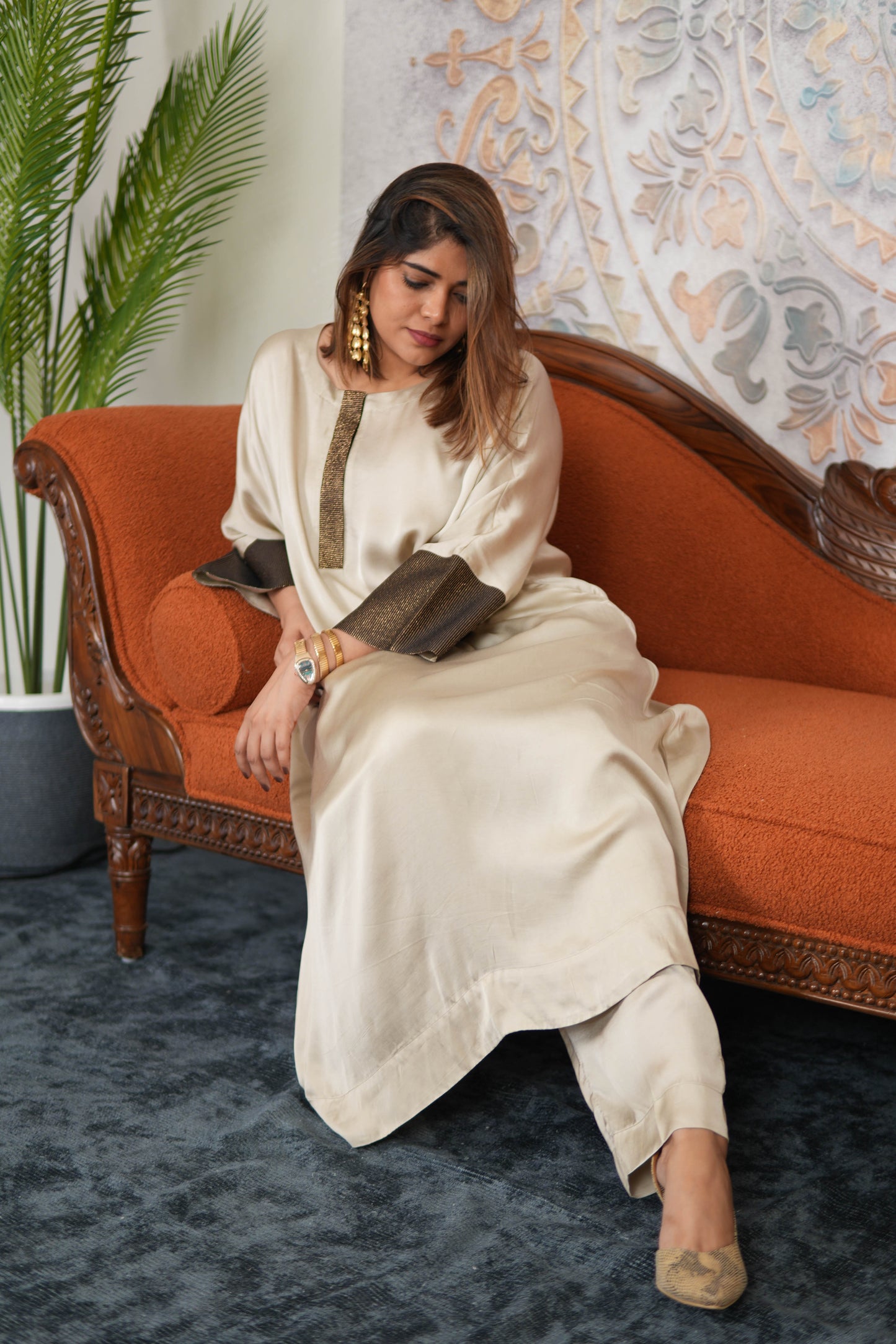 KHWAAB IVORY MODAL SILK KURTA SET WITH BRONZE TISSUE DETAILING