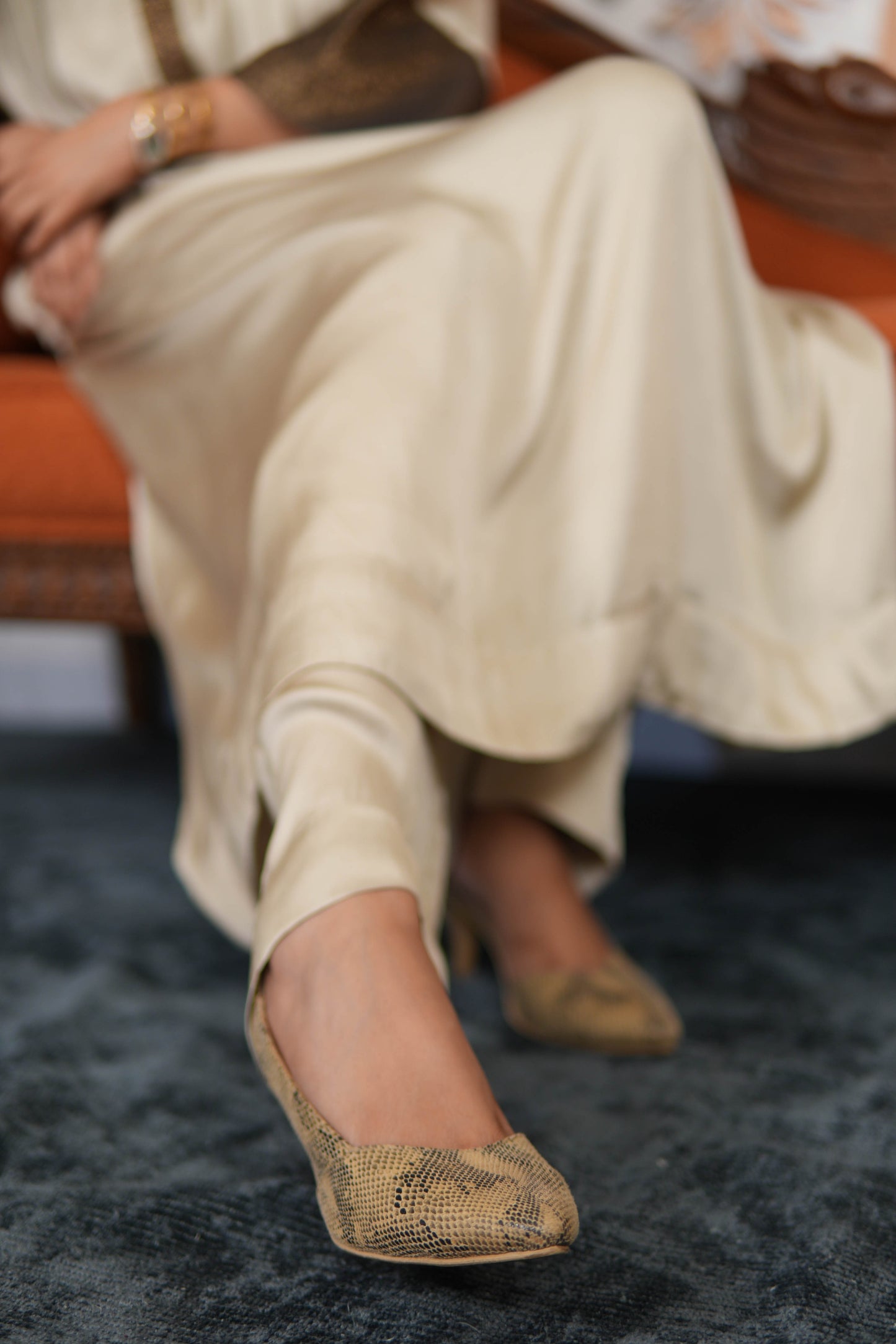 KHWAAB IVORY MODAL SILK KURTA SET WITH BRONZE TISSUE DETAILING