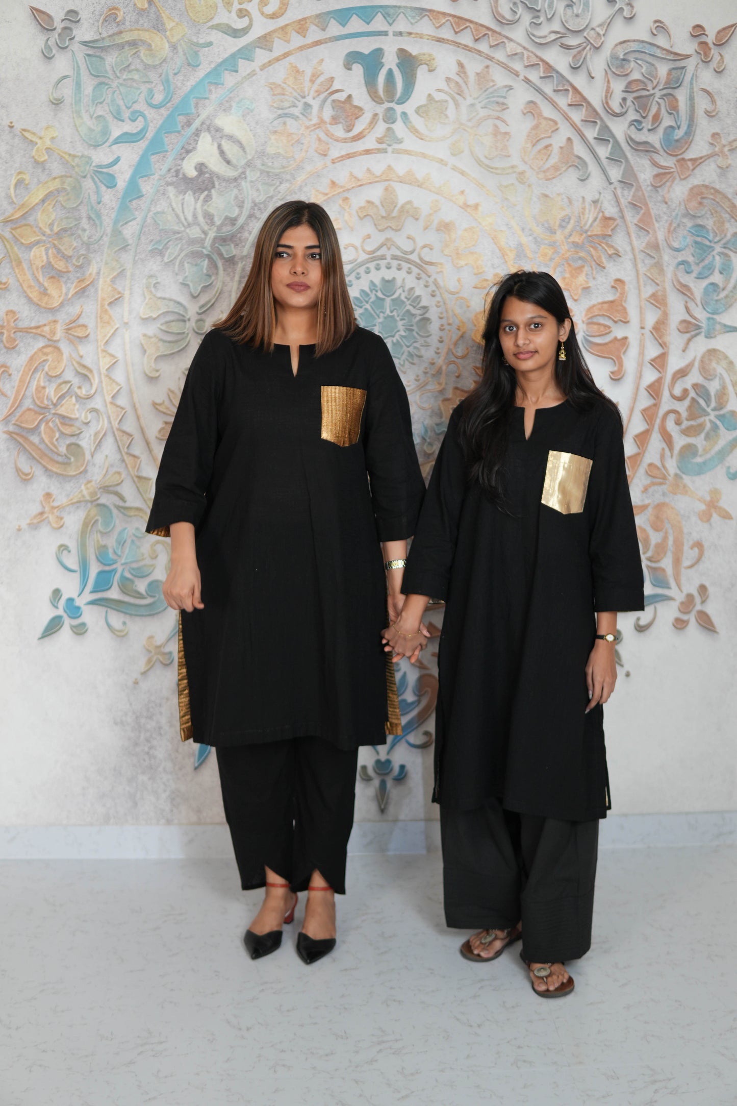 RAATKALI SLUB COTTON SHORT KURTA WITH PANTS