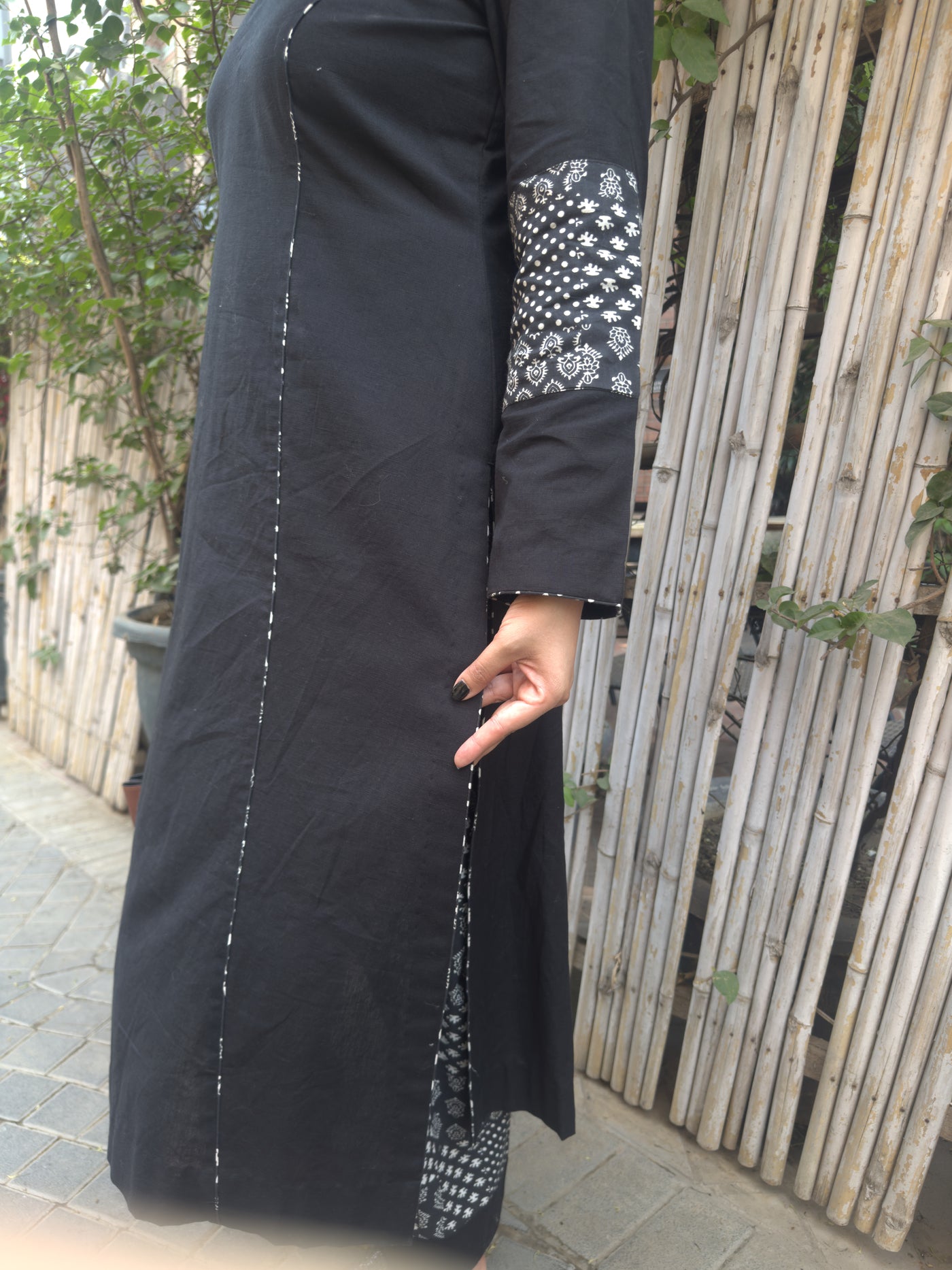 BLACK A-LINE LINEN KURTA AND PRINTED COTTON PANTS SET