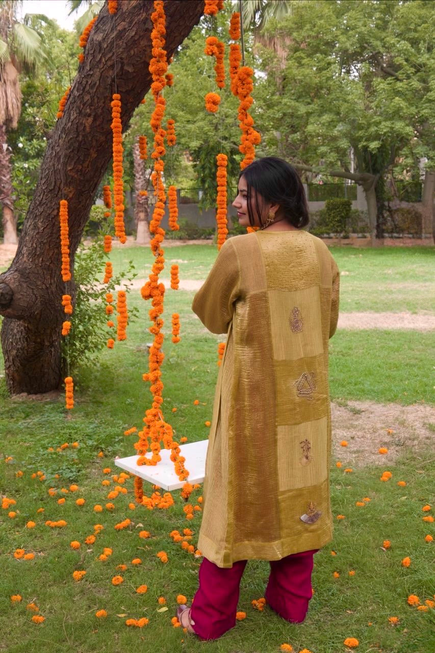 Vasantika Hand-Embroidered Overlay - Kurta Set - Chanderi - Front View - Chidiyaa