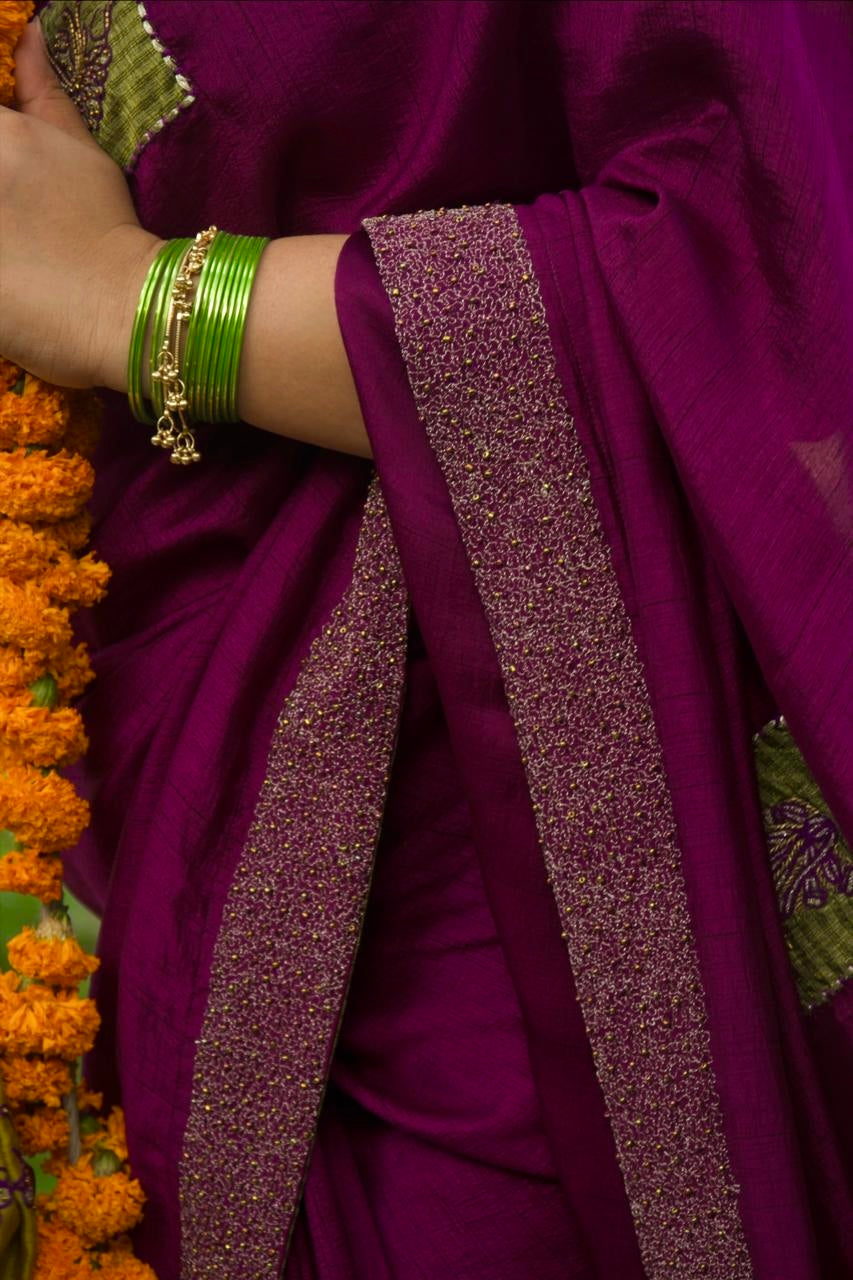Neerja Silk blend Purple Saree - Chanderi - Full Outfit View - Chidiyaa
