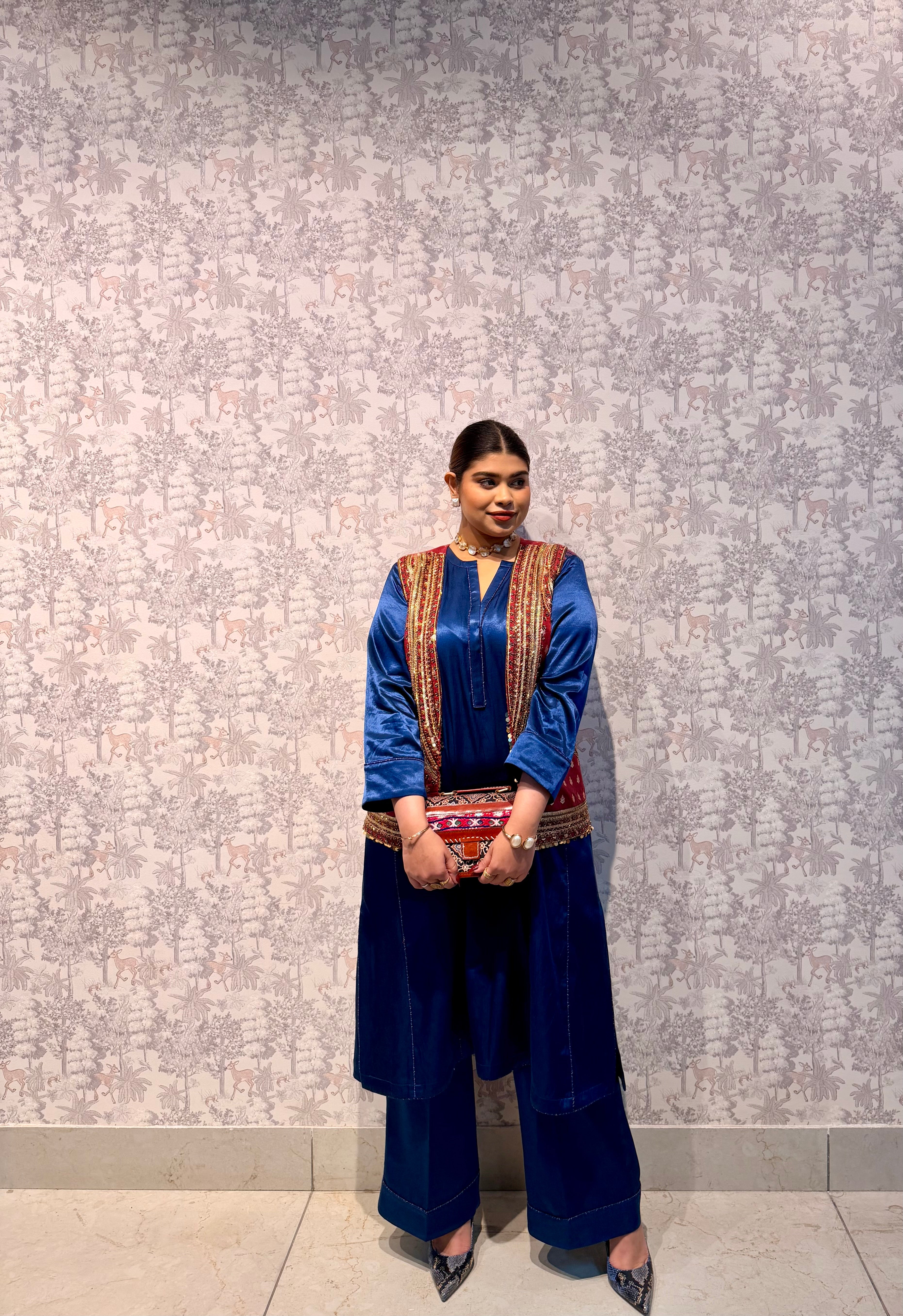 Naina Blue Mashru kurta and Pants