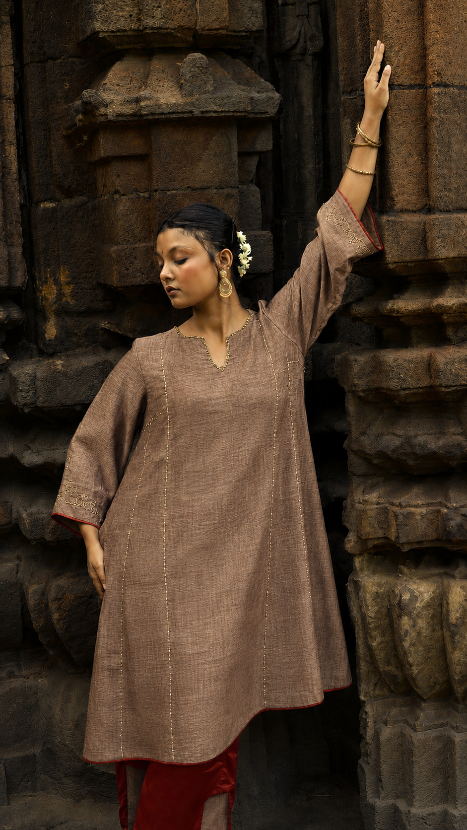 SAUMYA A-Line Kalidaar Kurta and Pants