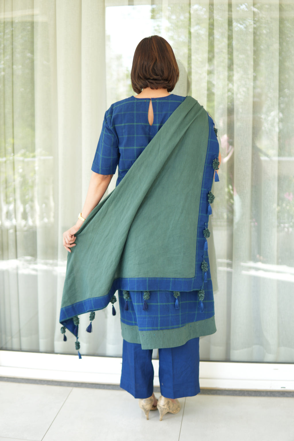 IVY & INK TUNIC SET WITH SCARF