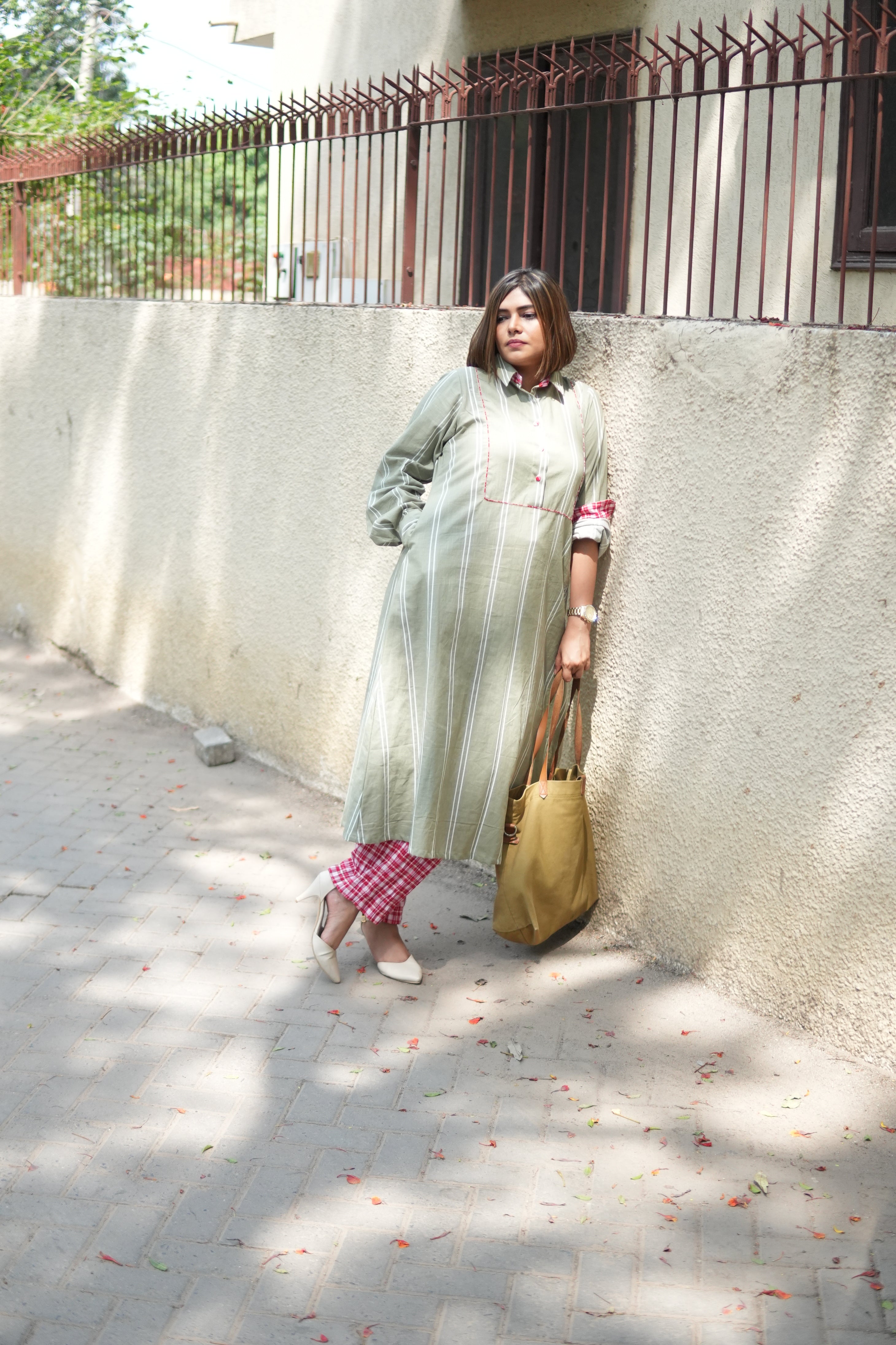 LEHAR LINEN A-LINE CLOSED GHERA LONG KURTA WITH PANTS