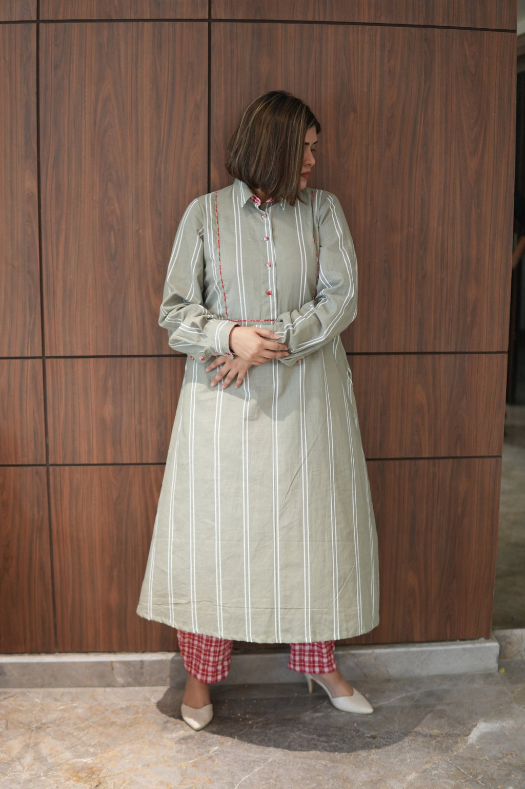 LEHAR LINEN A-LINE CLOSED GHERA LONG KURTA WITH PANTS