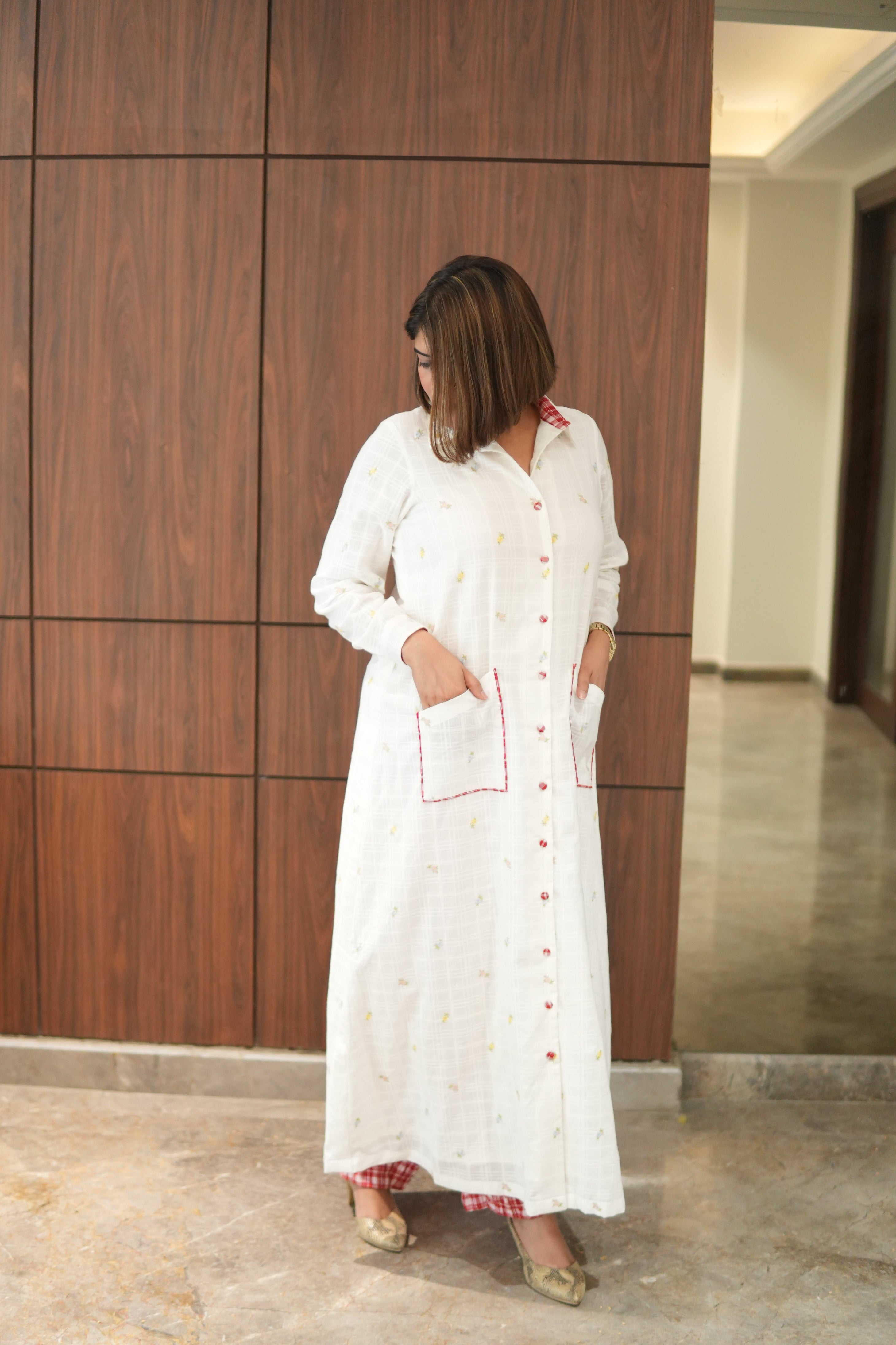 WHITE LILY LONG COTTON BUTTONED SHIRT WITH PANTS