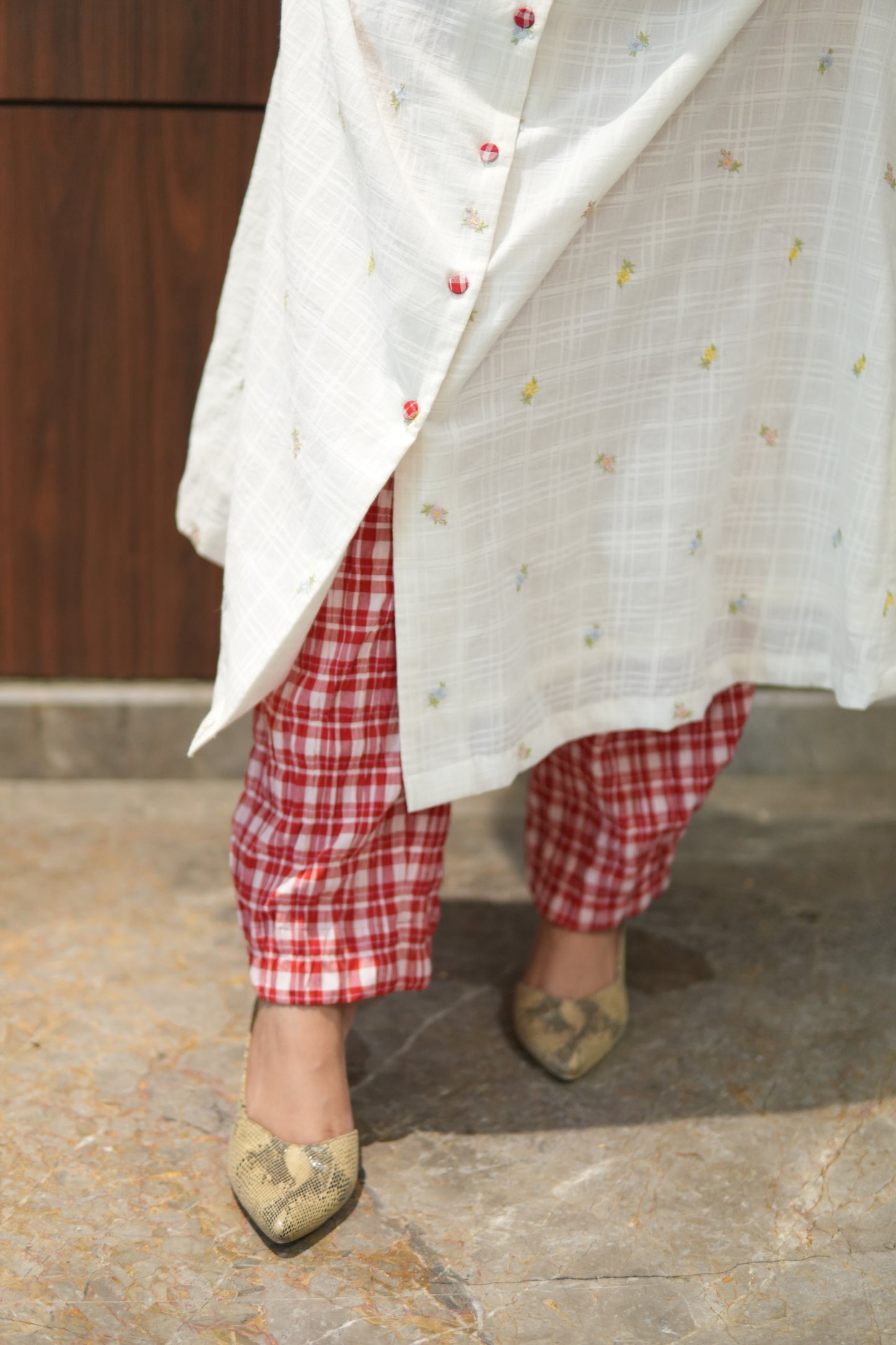 WHITE LILY LONG COTTON BUTTONED SHIRT WITH PANTS