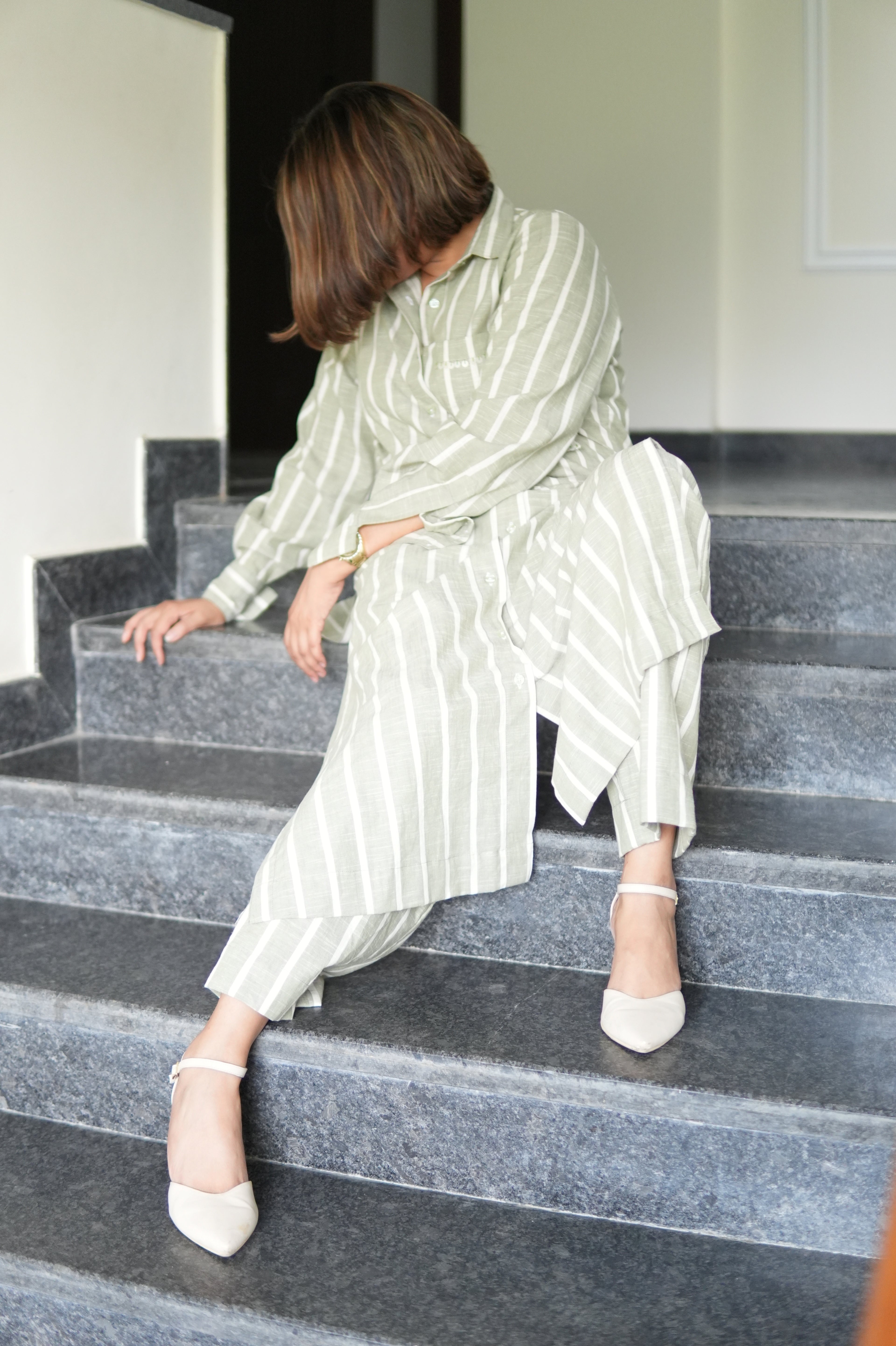 NAZM LINEN LONG SLEEVES KURTA AND PANTS