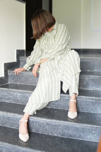 NAZM LINEN LONG SLEEVES KURTA AND PANTS