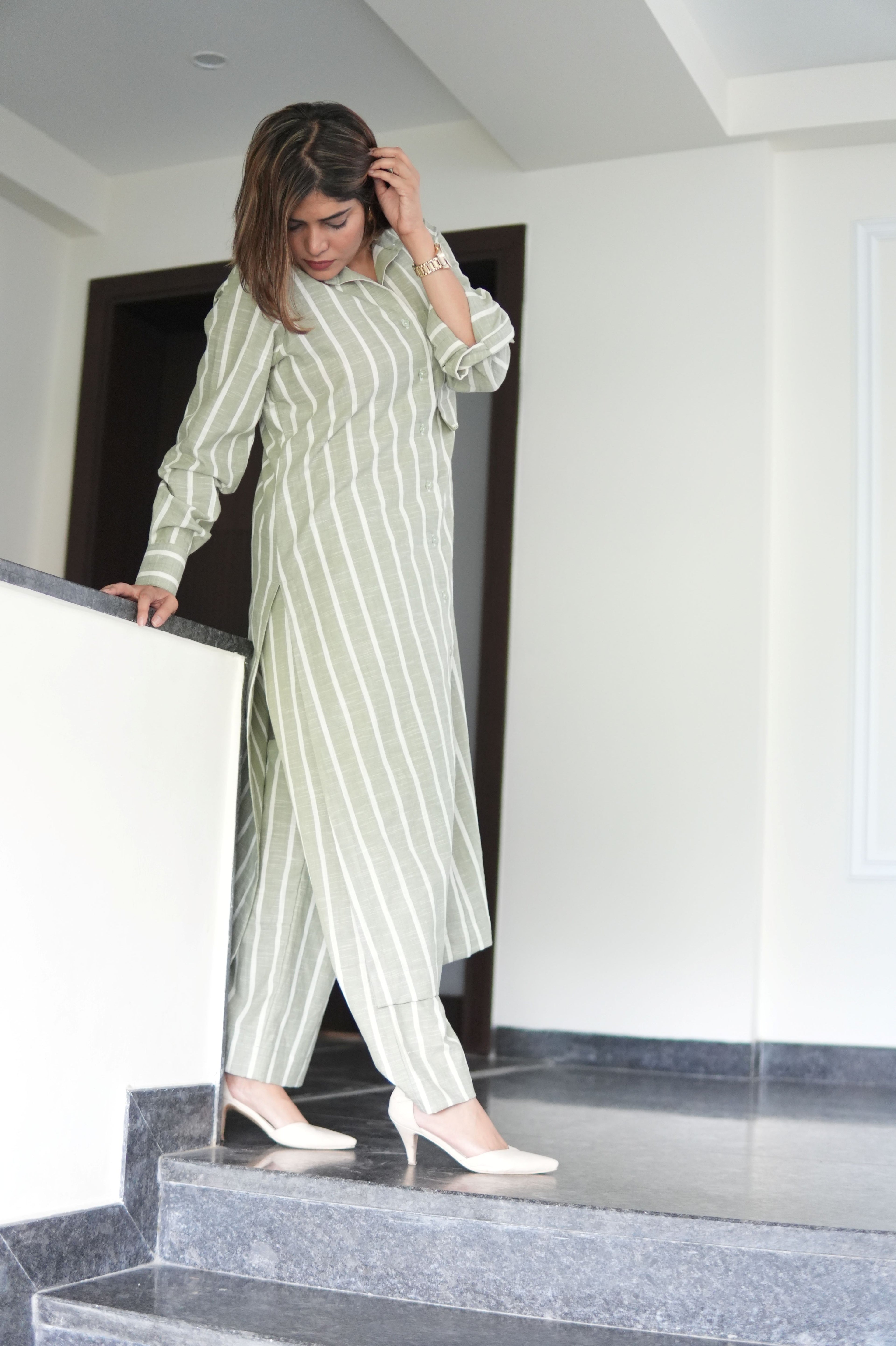 NAZM LINEN LONG SLEEVES KURTA AND PANTS