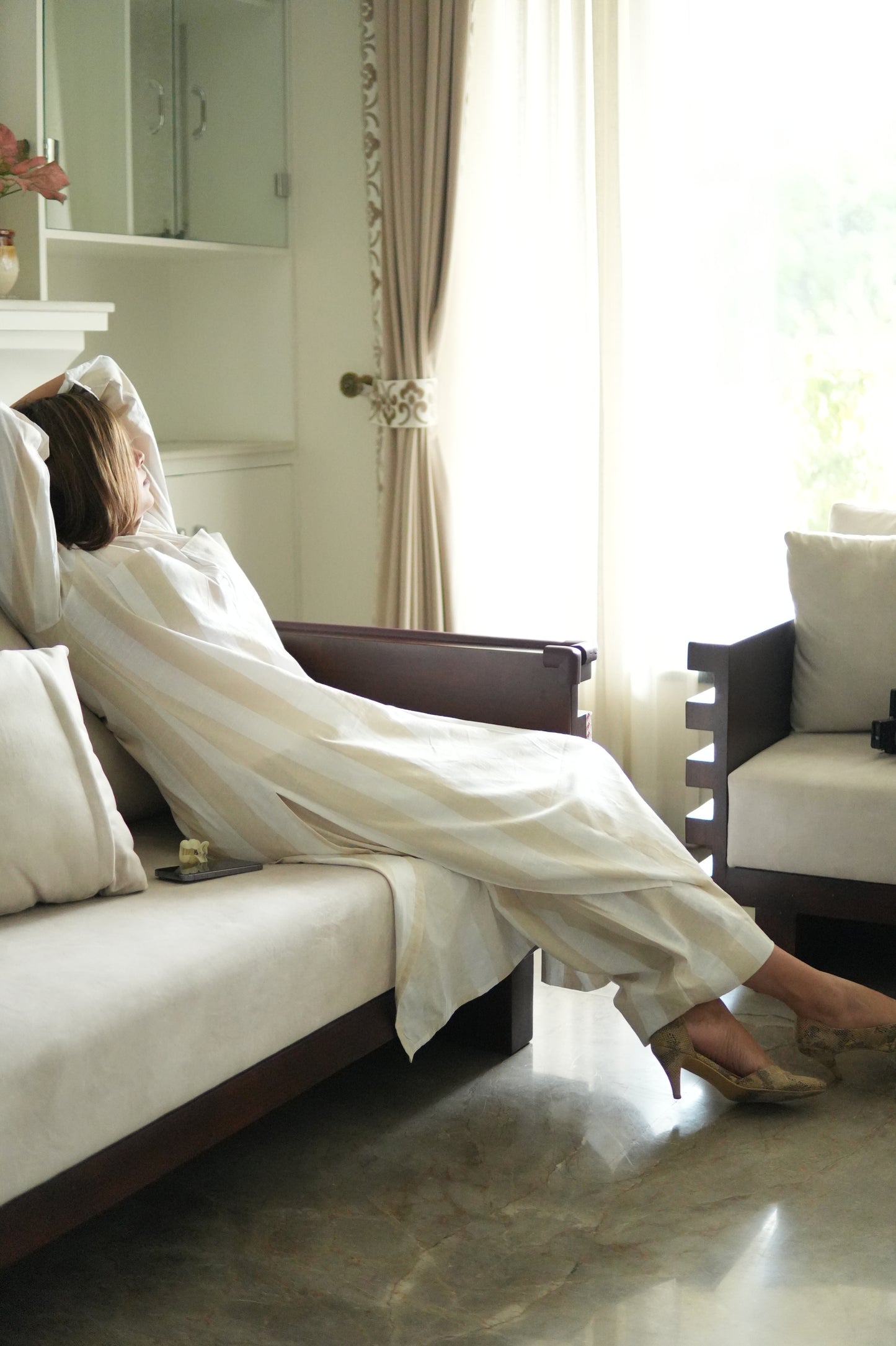 SAAZ LINEN IVORY AND BEIGE KURTA AND PANTS