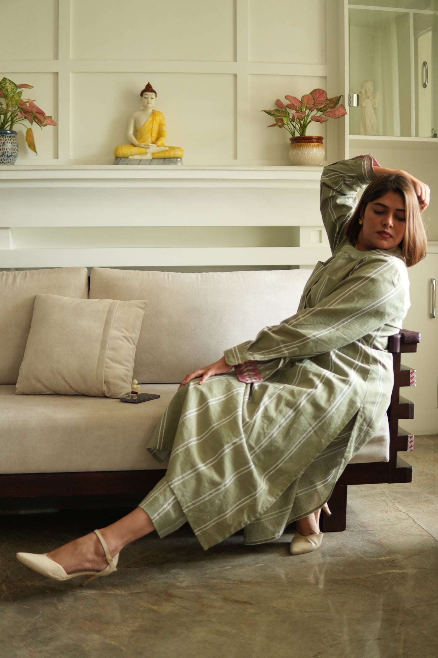 GULZAR OLIVE LINEN KURTA AND PANTS