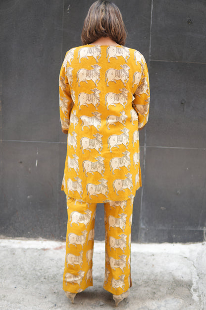 NANDI MUSTARD KALAMKARI SHORT LENGTH KURTA AND PANTS