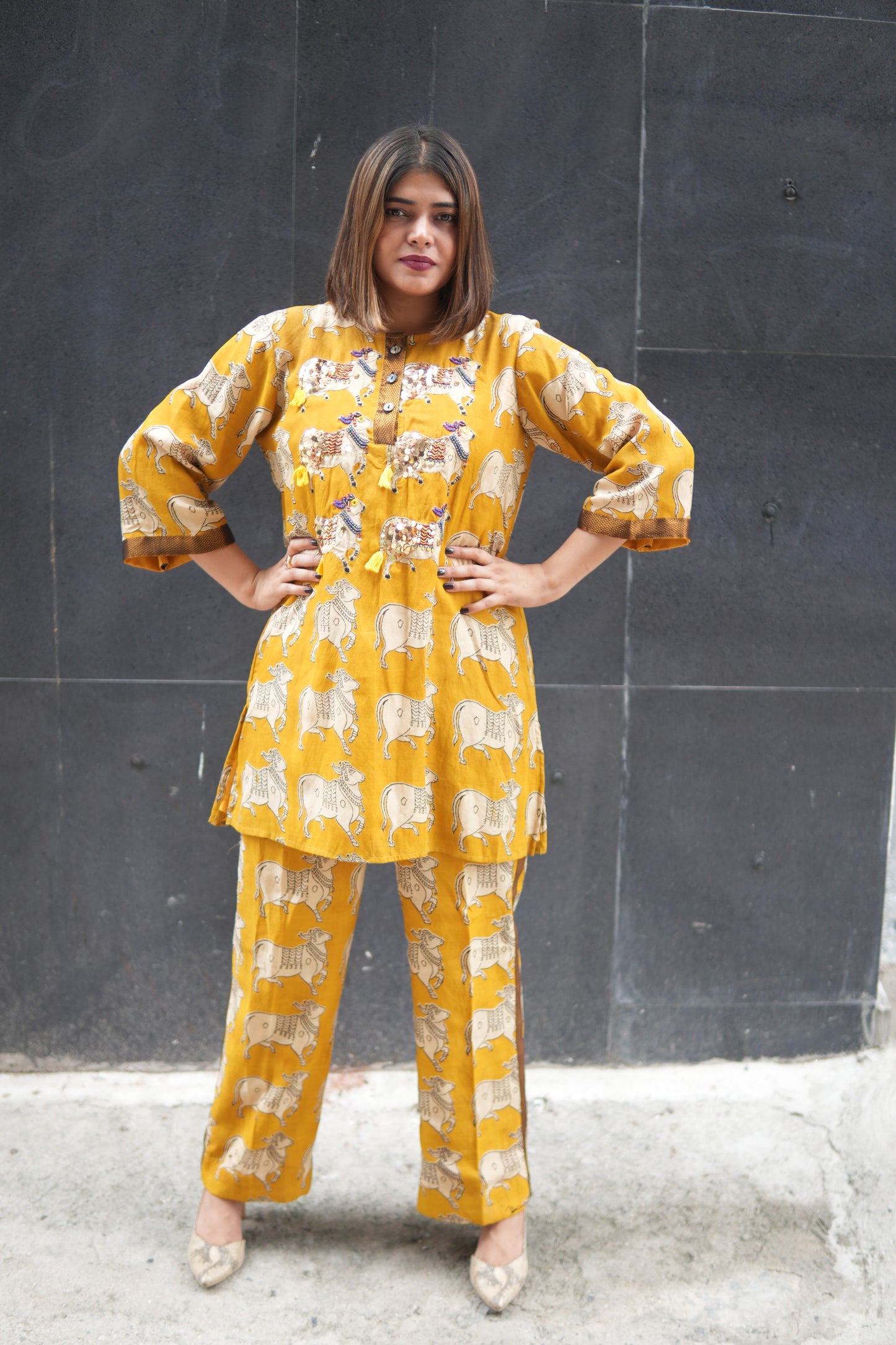 NANDI MUSTARD KALAMKARI SHORT LENGTH KURTA AND PANTS
