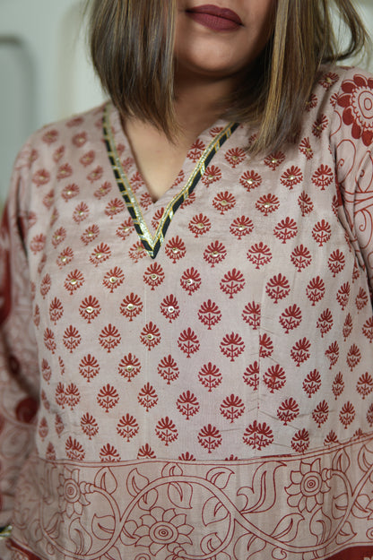 GULKAND NAYIKA KALAMKARI EMBROIDERED KURTA SET
