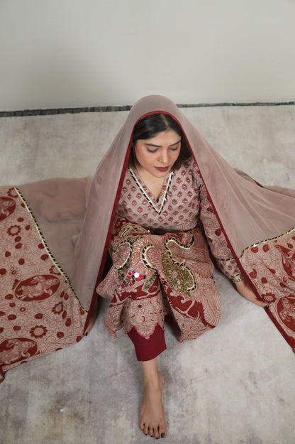 GULKAND NAYIKA KALAMKARI EMBROIDERED KURTA SET