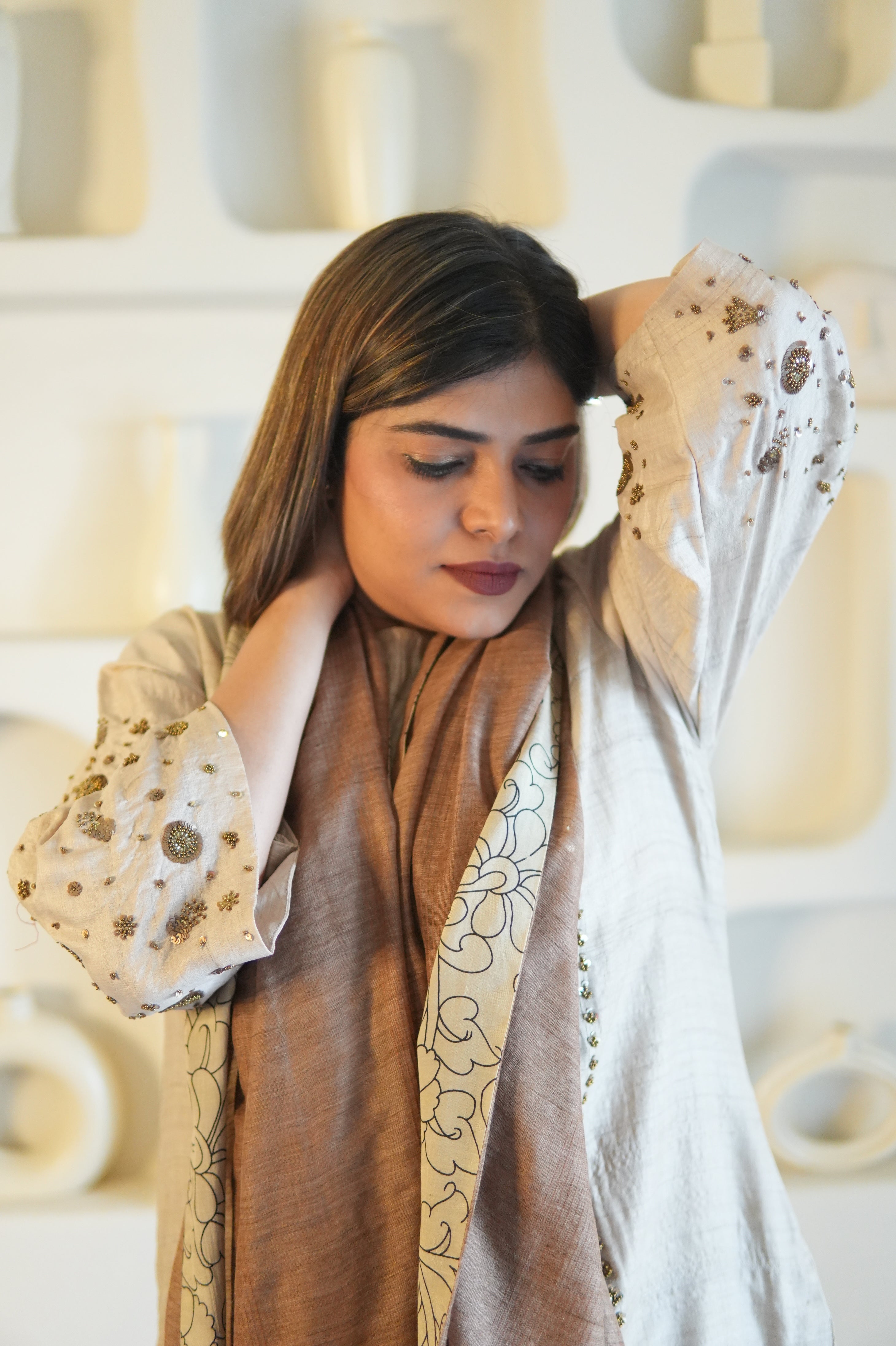 Khaas Gul Raw Silk Tunic And Pants With Dupatta