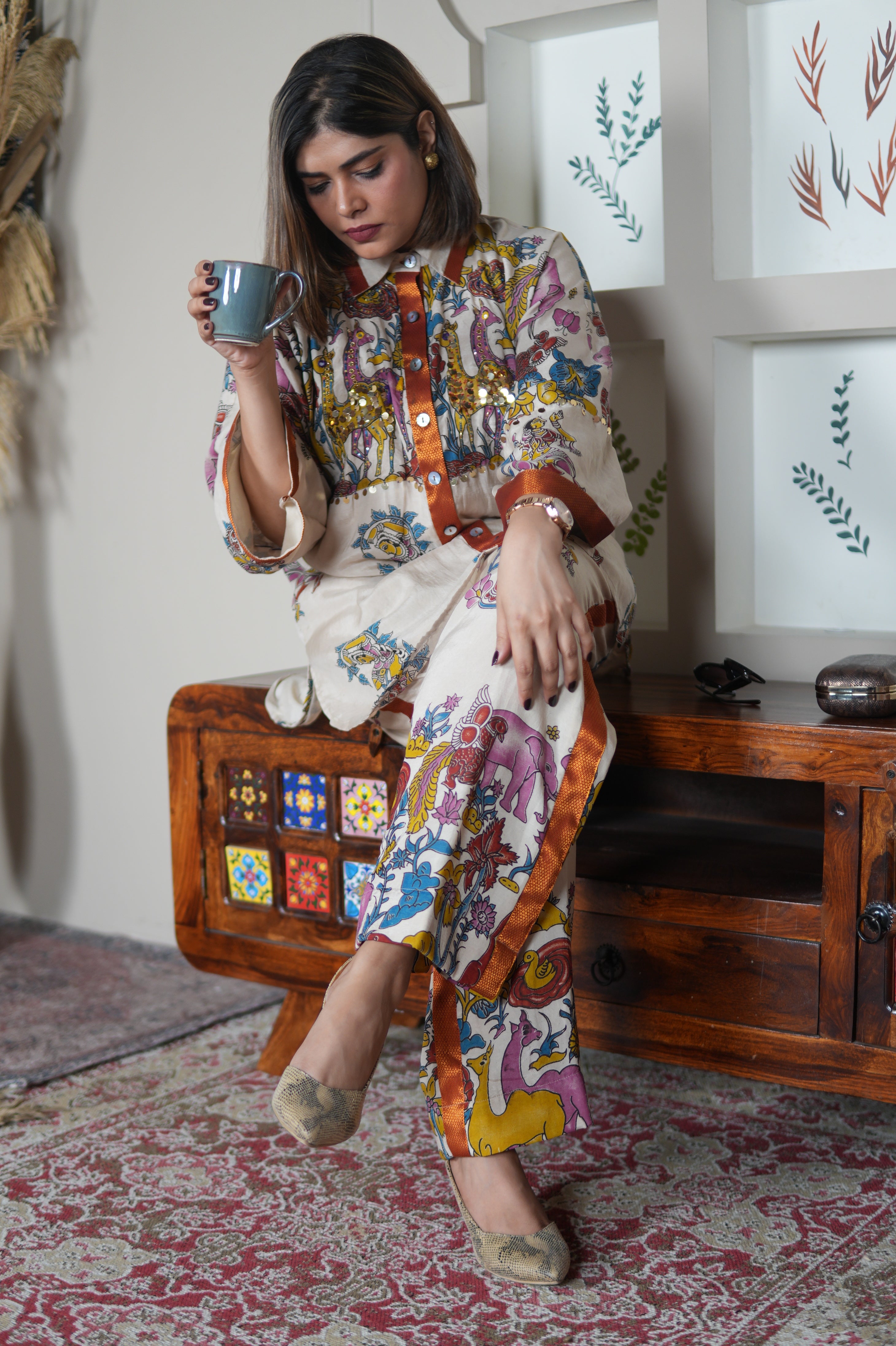 NAYANTARA IVORY KALAMKARI SHIRT AND PANTS SET