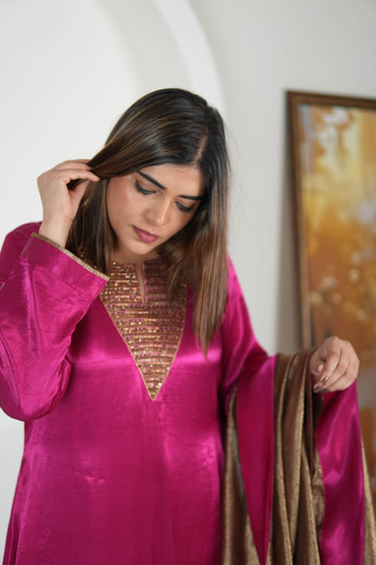 NOOR-E-FIROZA FUSCHIA MASHRU KURTA SET