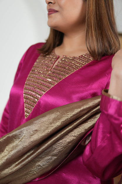 NOOR-E-FIROZA FUSCHIA MASHRU KURTA SET