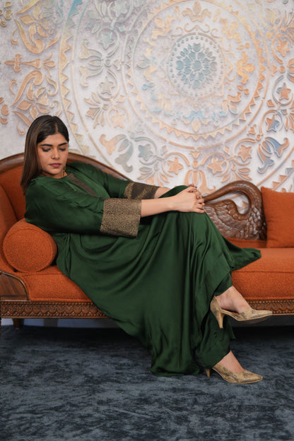 NOOR-E-SABZ EMERALD MODAL SILK KURTA SET WITH BRONZE TISSUE DETAILING