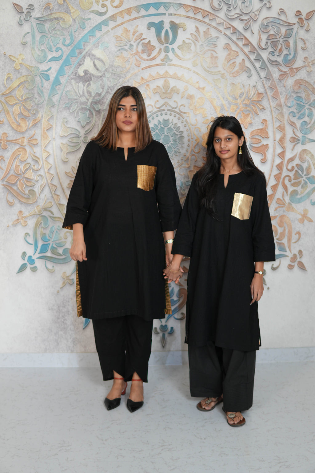 RAATKALI SLUB COTTON SHORT KURTA WITH PANTS