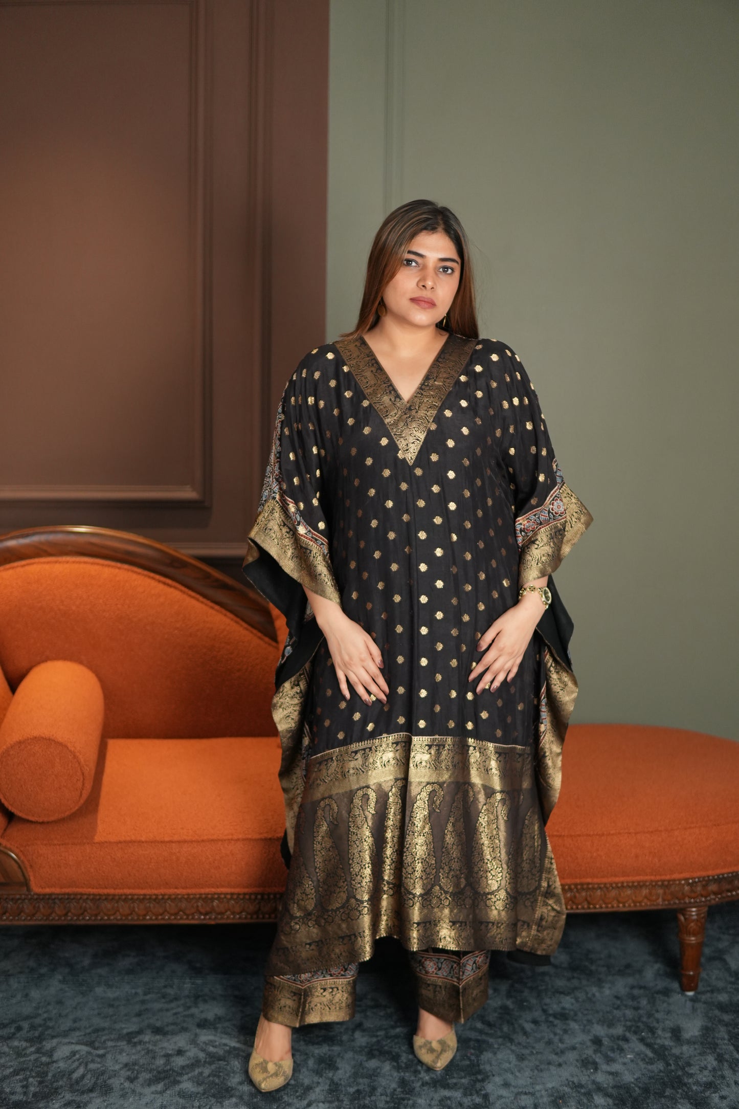 NOOR-E-ZEBA BLACK DOLA KAFTAN SET