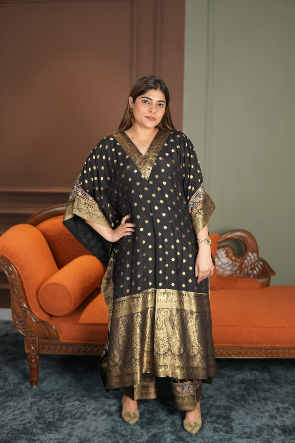 Noor-e-Zeba Black Dola Silk Kaftan Set with Banarasi Brocade