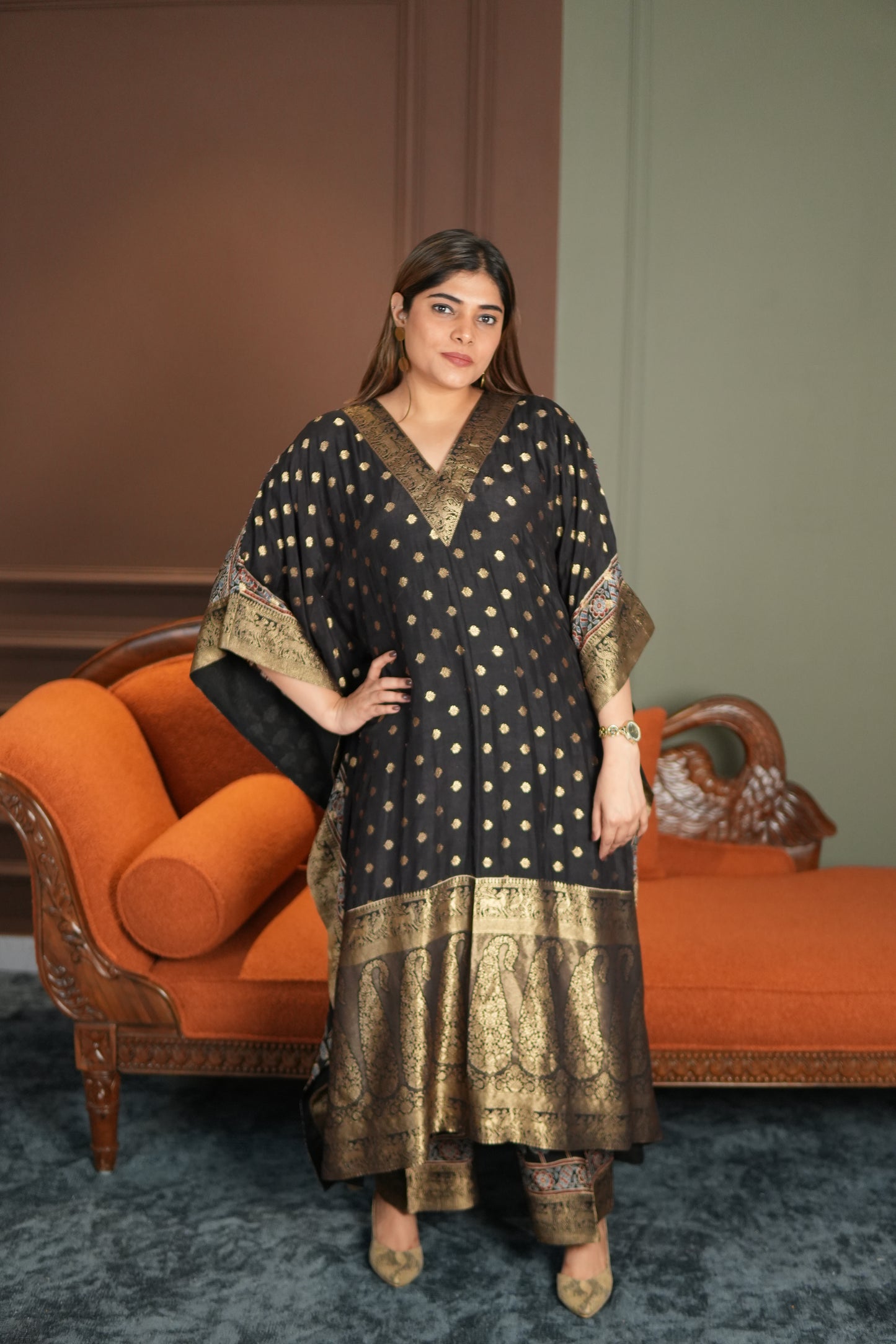 NOOR-E-ZEBA BLACK DOLA KAFTAN SET