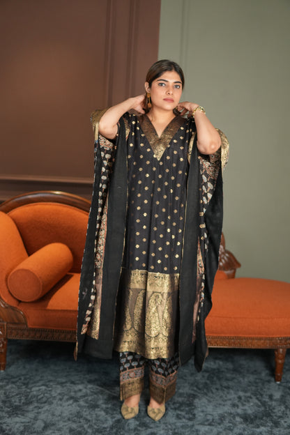 NOOR-E-ZEBA BLACK DOLA KAFTAN SET