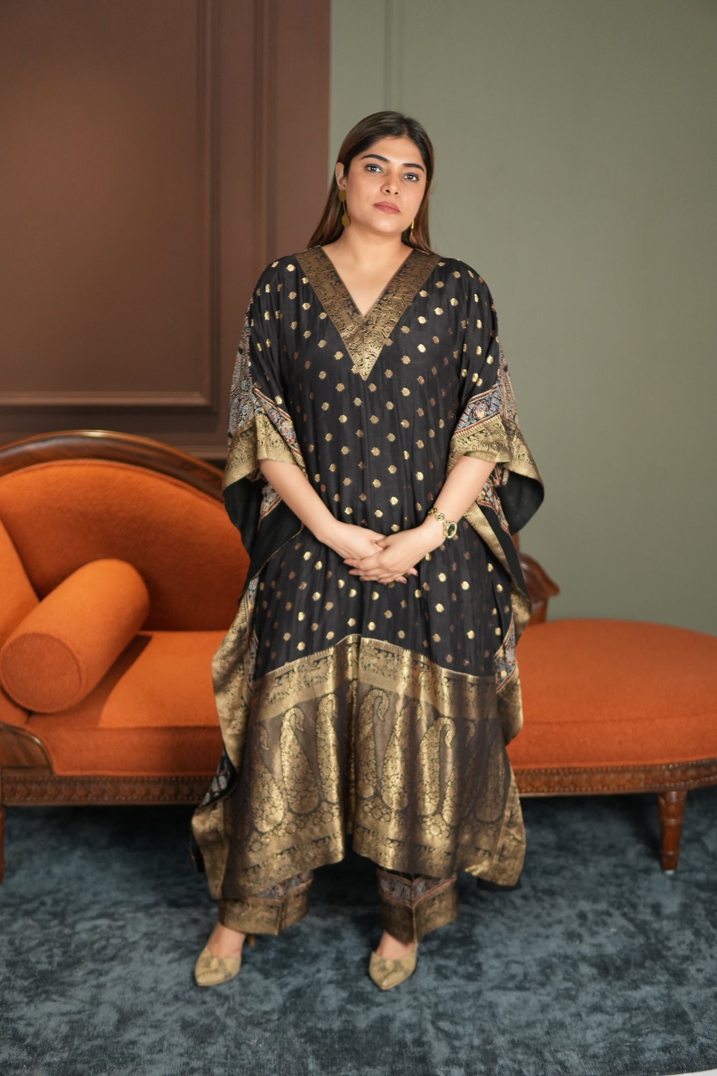 NOOR-E-ZEBA BLACK DOLA KAFTAN SET