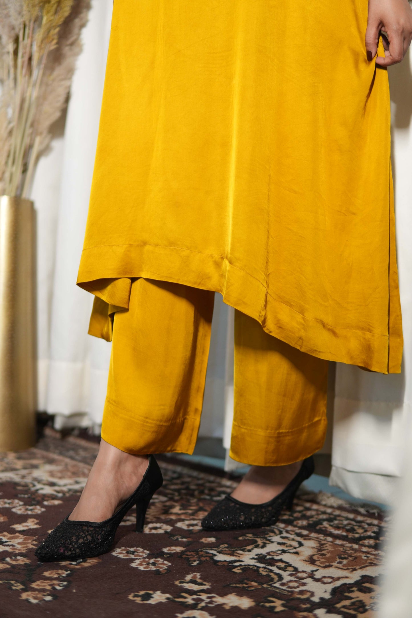 Suvarna Modal Silk Kurta Set